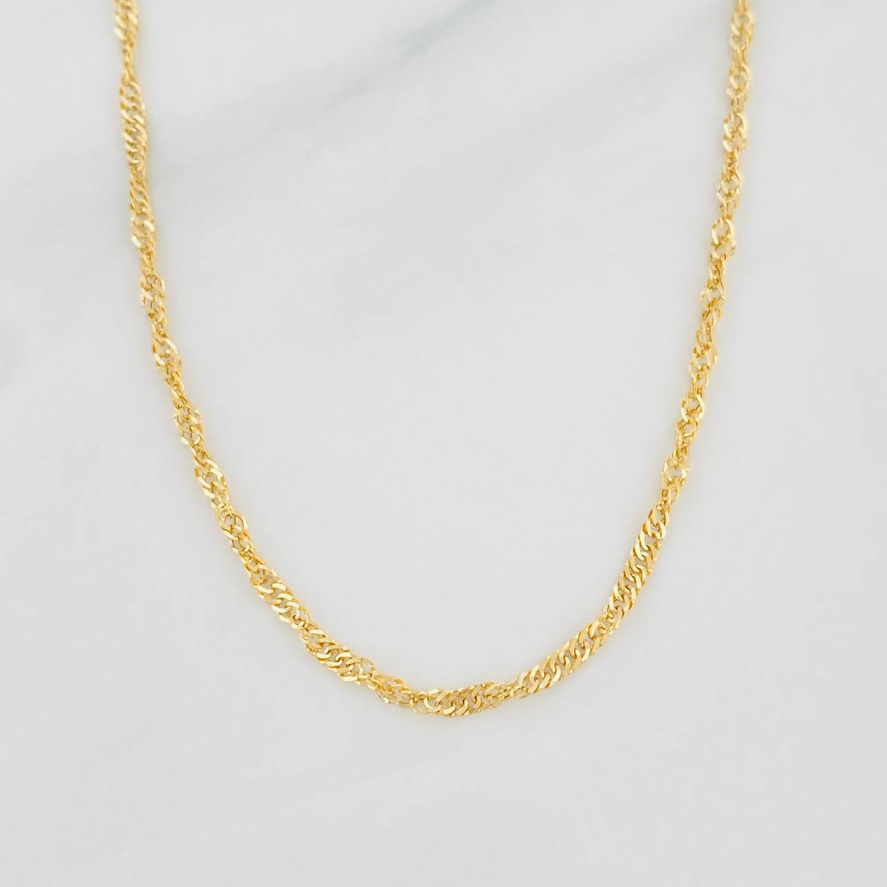 Cadena Singapur 0.95g / 45cm / 1.6mm Oro Amarillo 18K