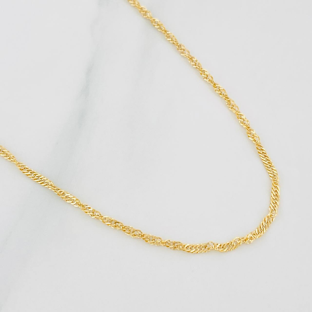 Cadena Singapur 0.95g / 45cm / 1.6mm Oro Amarillo 18K