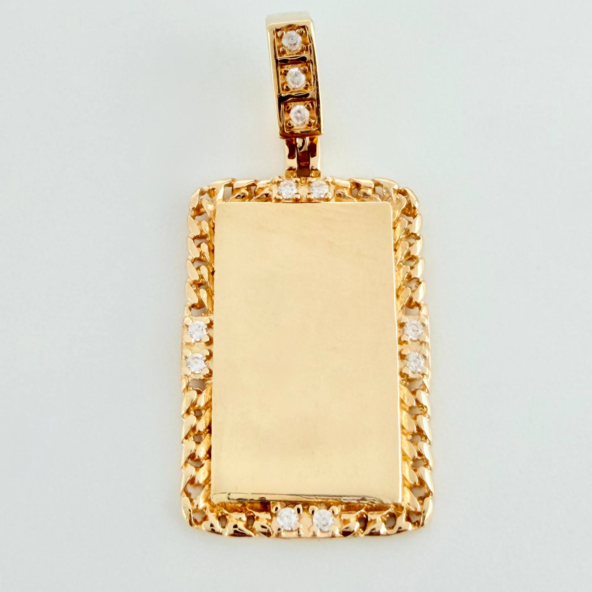 Dije Placa Bordeada 2.4gr / 2.7cm / Oro Amarillo 18K