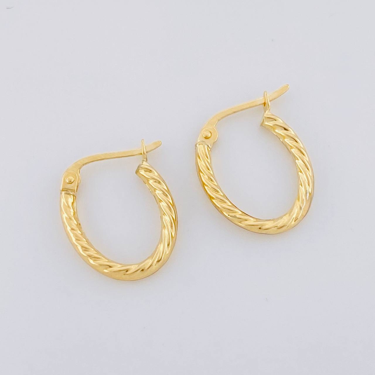 Candongas Mary Ovalada 1.2g / 1.7cm Oro Amarillo 18K