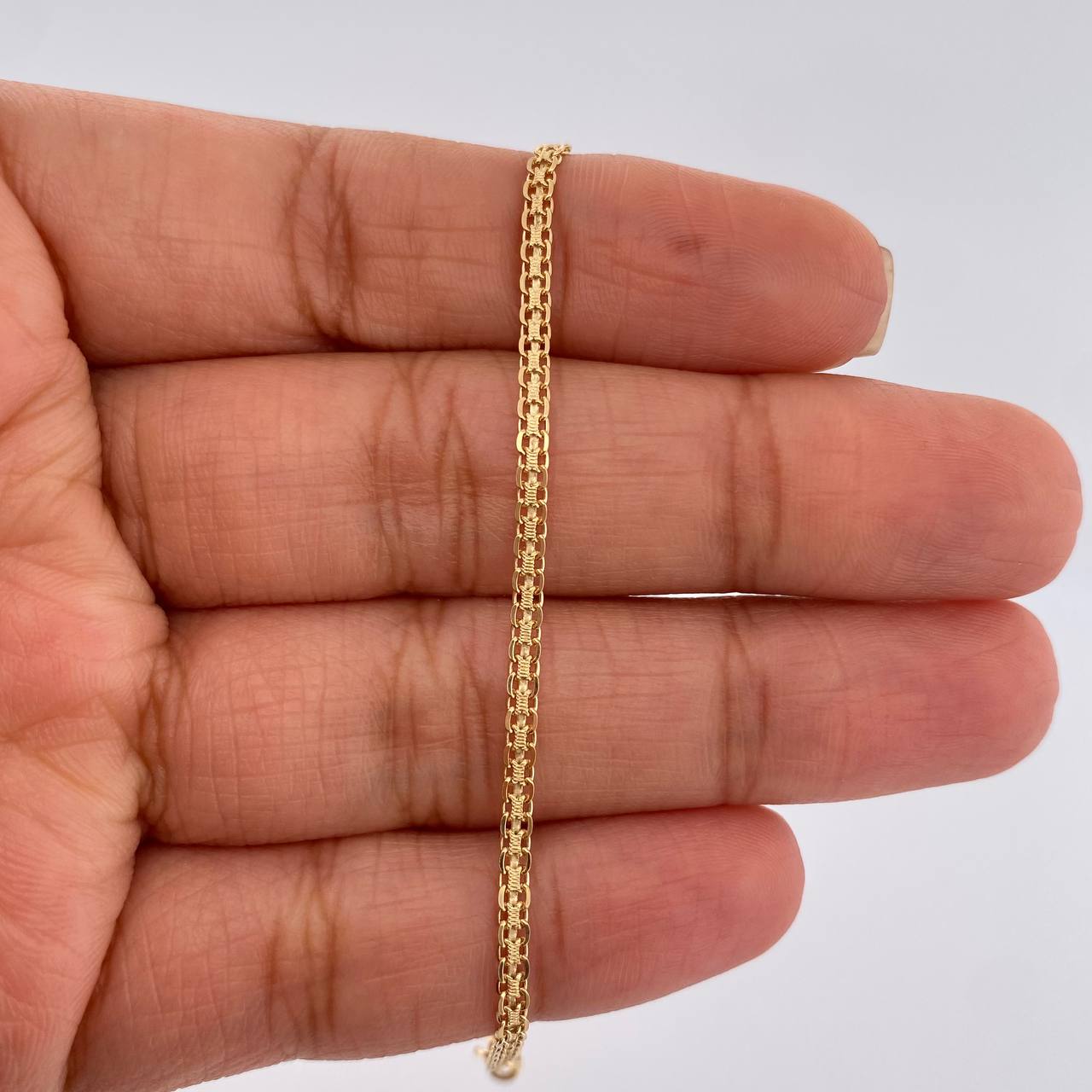 Pulso Chino 1.85gr / 18cm / 2mm Oro Amarillo +1 18K $