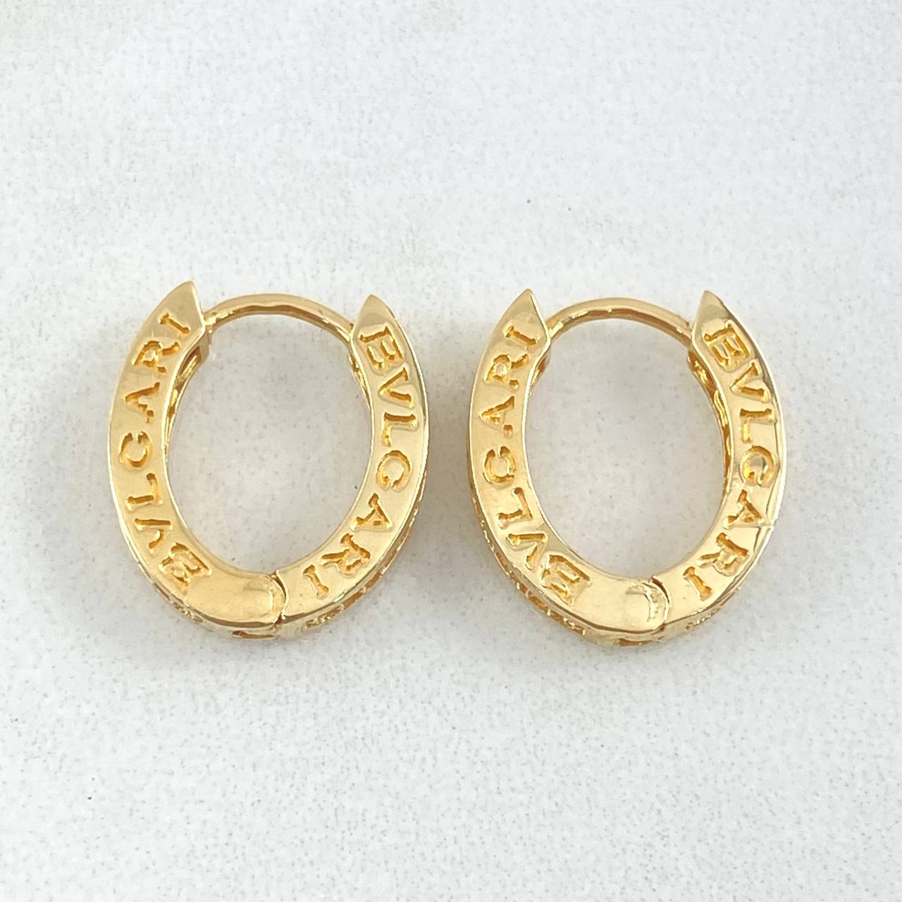 Candongas Carril Rustico 4.4gr / 1.5cm / Oro 18K