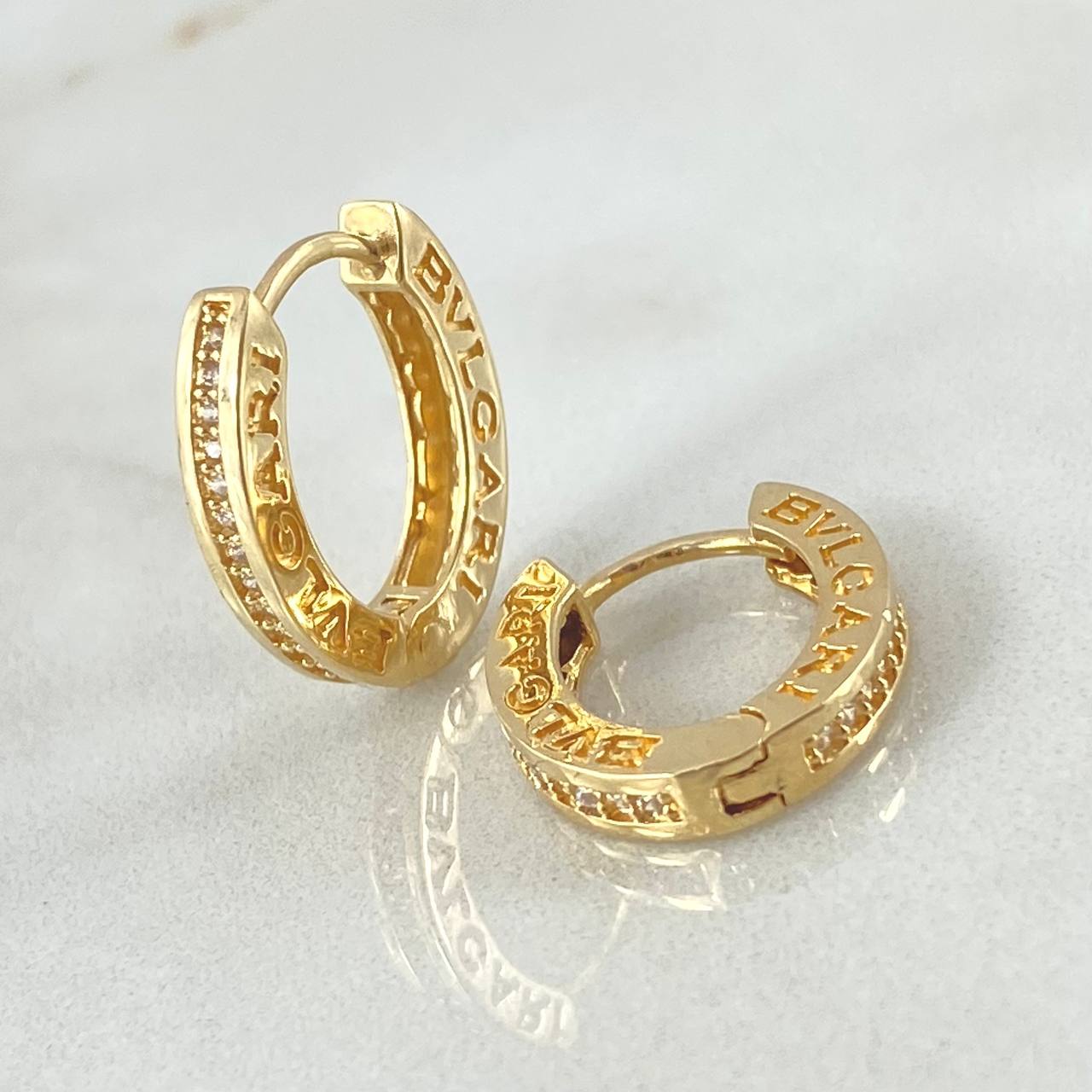 Candongas Carril Rustico 4.4gr / 1.5cm / Oro 18K