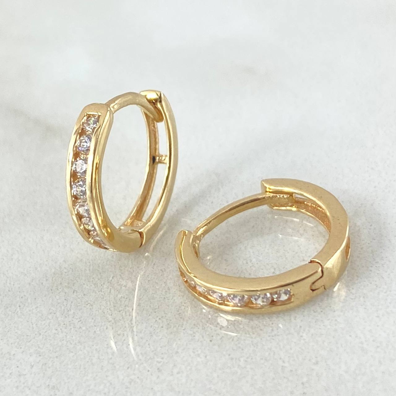 Candongas Carril 1.85gr / 1.2cm / Oro 18K
