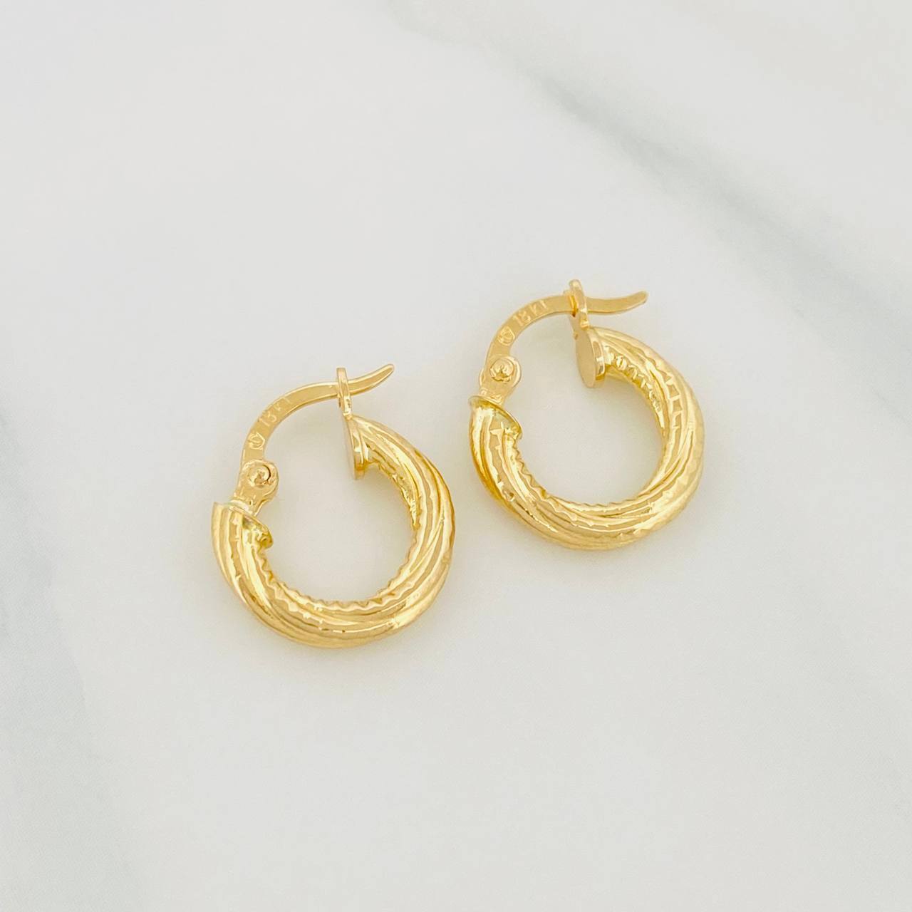Candongas Carly 1.4g / 1.5cm Oro Amarillo 18K