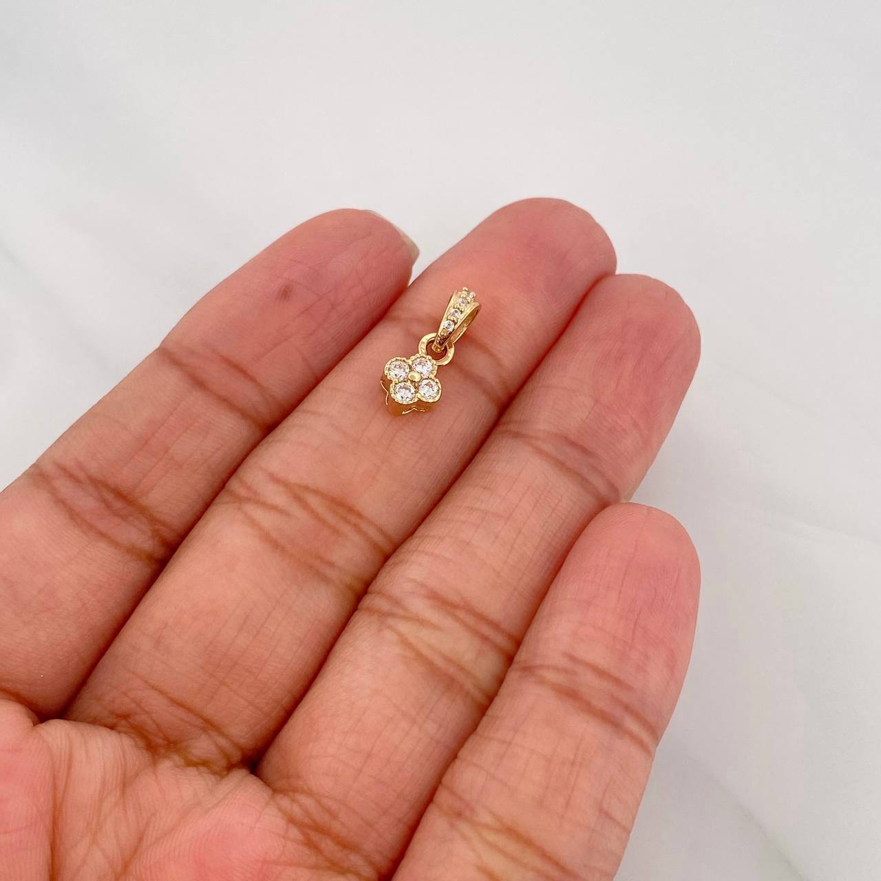 Dije Flor 0.75g / 1.3cm Oro Amarillo 18K