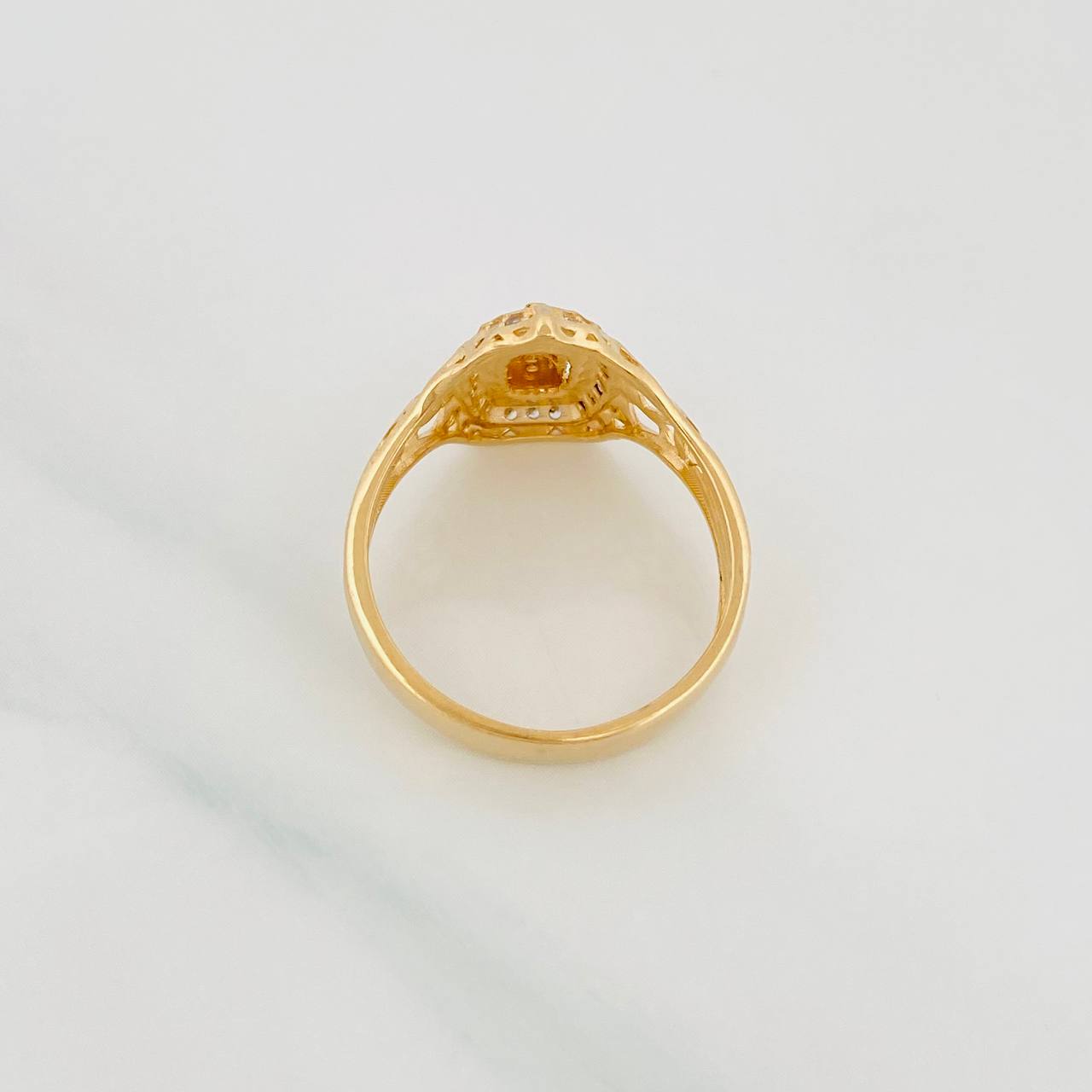 Anillo Virgen de Guadalupe 3.7g / T7 1/2 Oro Amarillo 18K