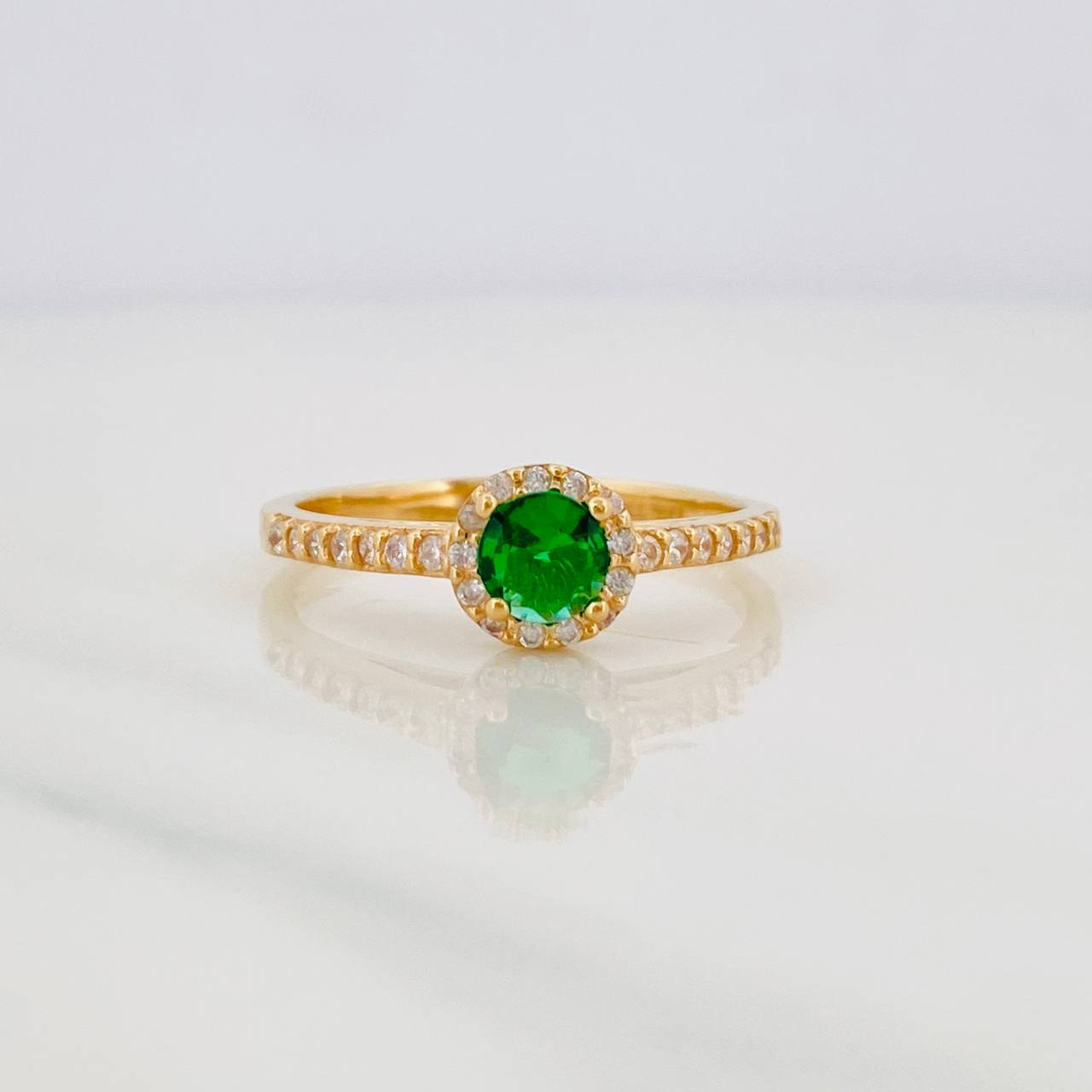 Anillo Halo Circulo 2.35g / T7 Oro Amarillo 18K
