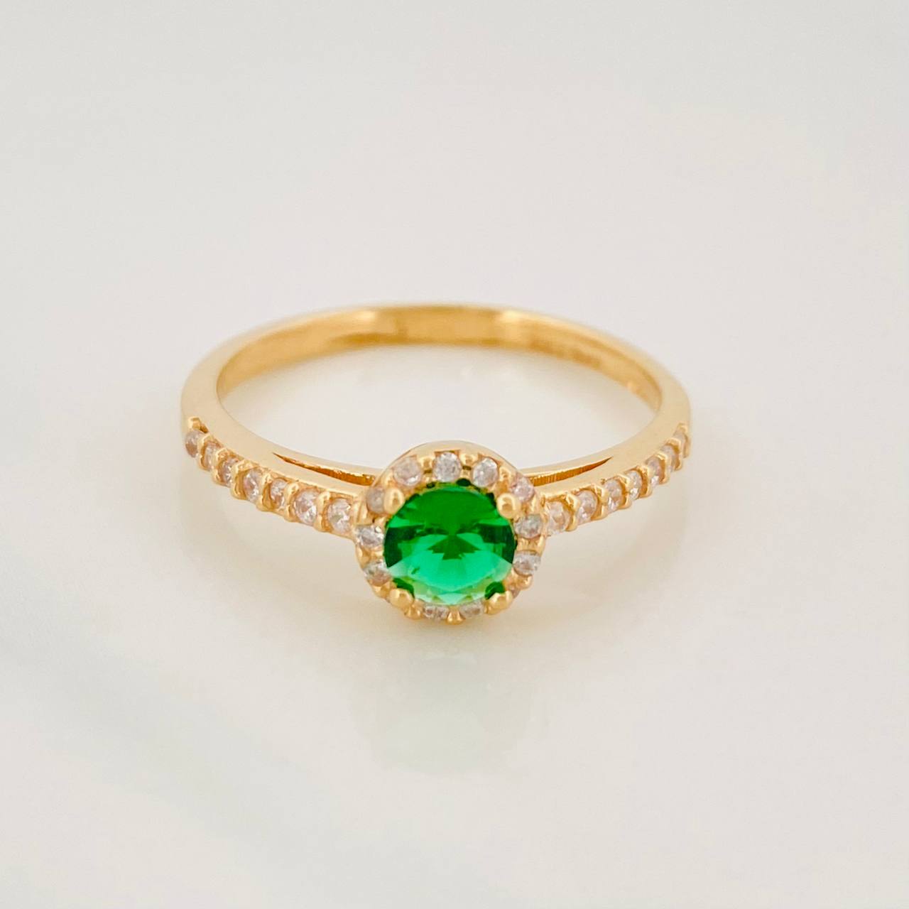 Anillo Halo Circulo 2.35g / T7 Oro Amarillo 18K