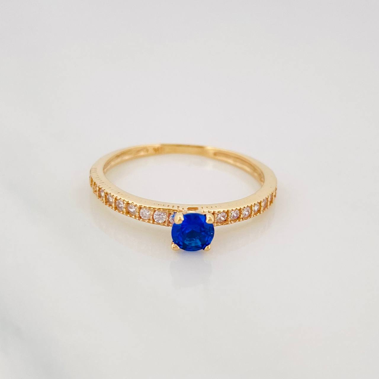 Anillo Solitario Churumbela 1.4g / T6 1/4 Oro Amarillo 18K