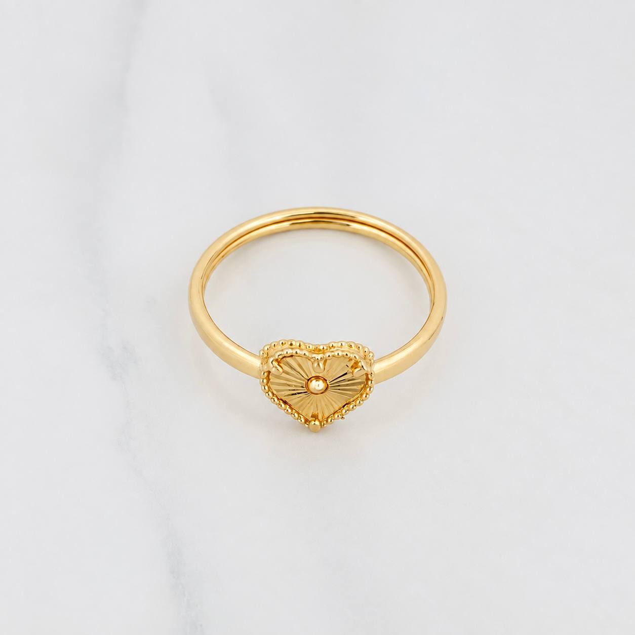 Anillo Corazón Diamantado 1.05g / T6 3/4 Oro Amarillo 18K