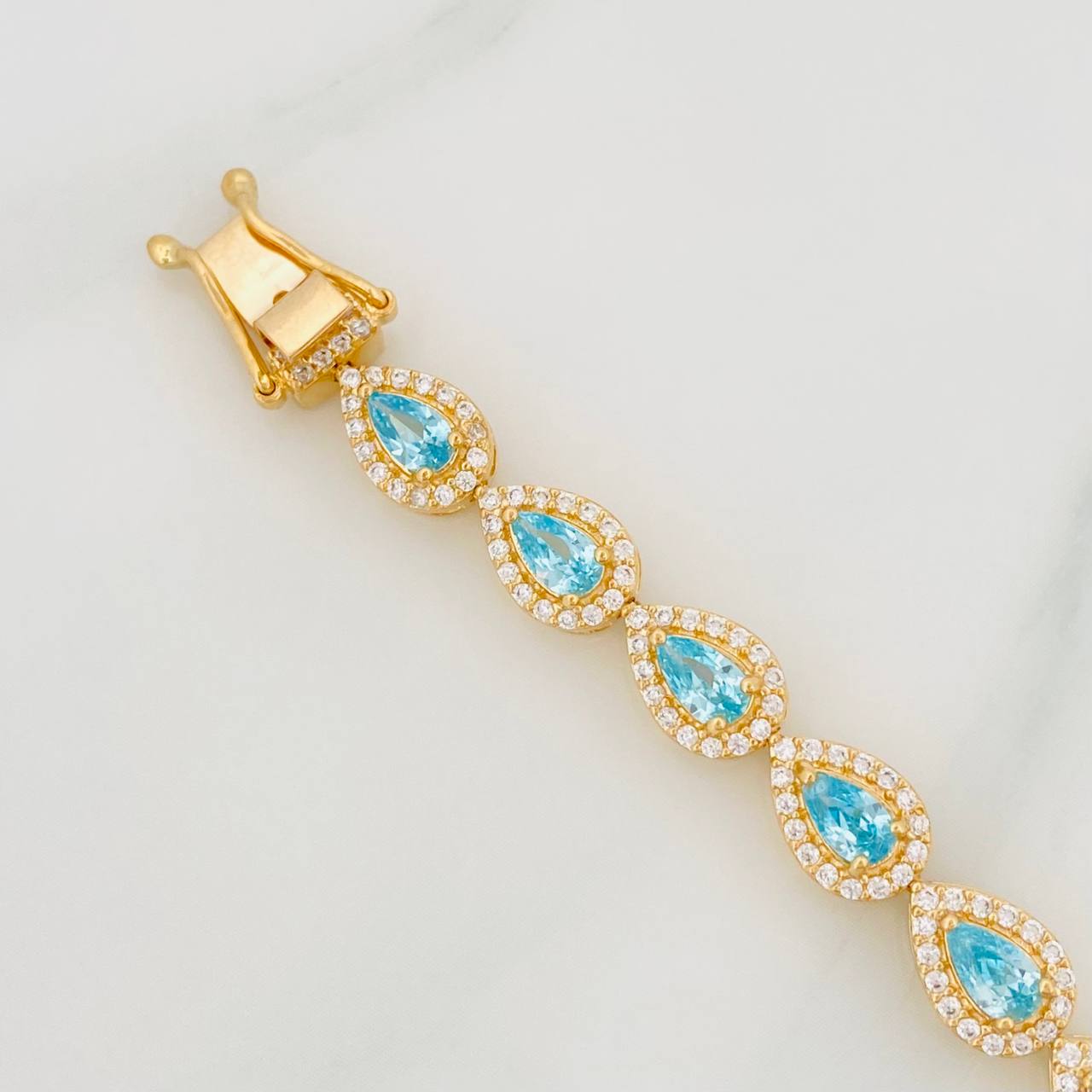 Pulso Halo Gotas 14.55g / 19.3cm / 6.24mm Oro Amarillo 18K