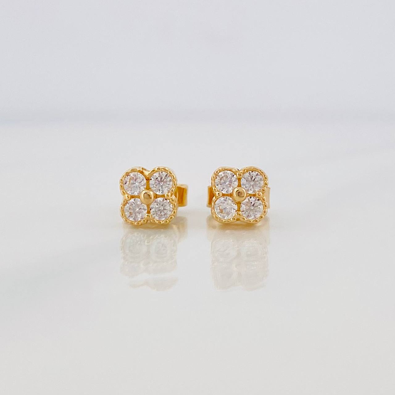 Topos Flor 1.35g / 5.1mm Oro Amarillo 18K