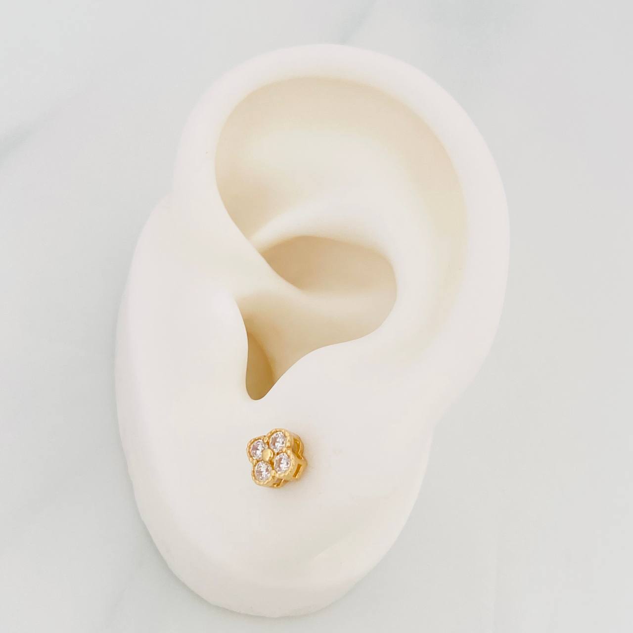 Topos Flor 1.35g / 5.1mm Oro Amarillo 18K