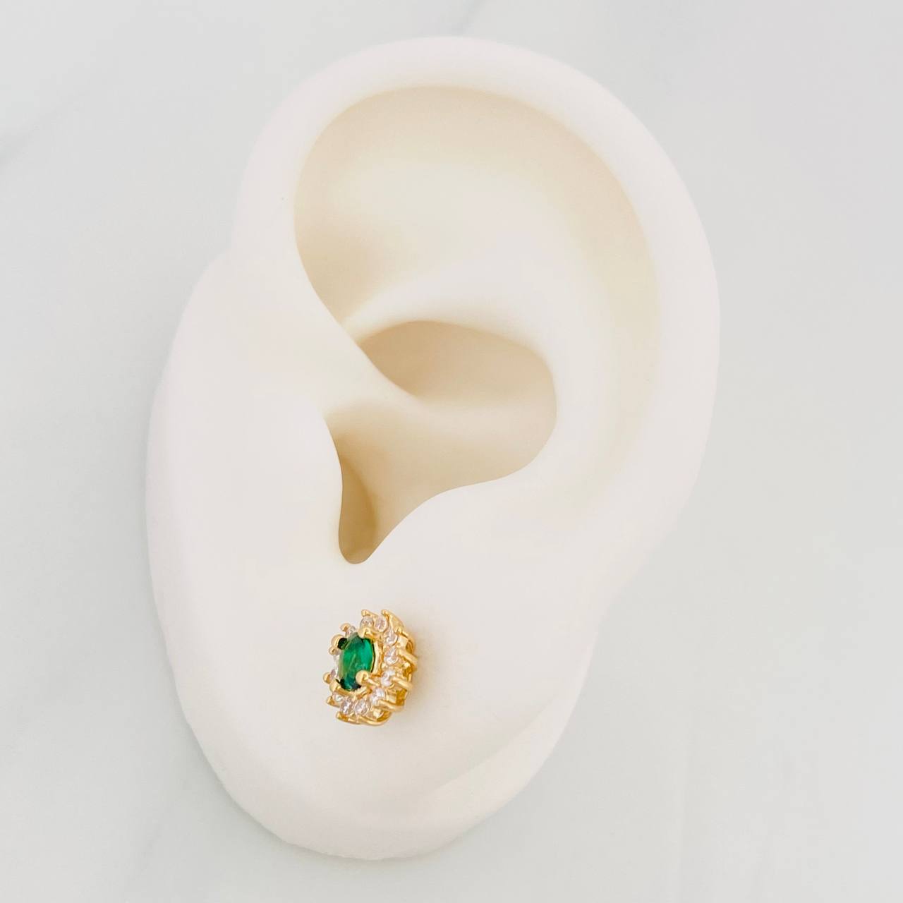 Topos Halo Circulo 2.25g / 8.2mm Oro Amarillo 18K