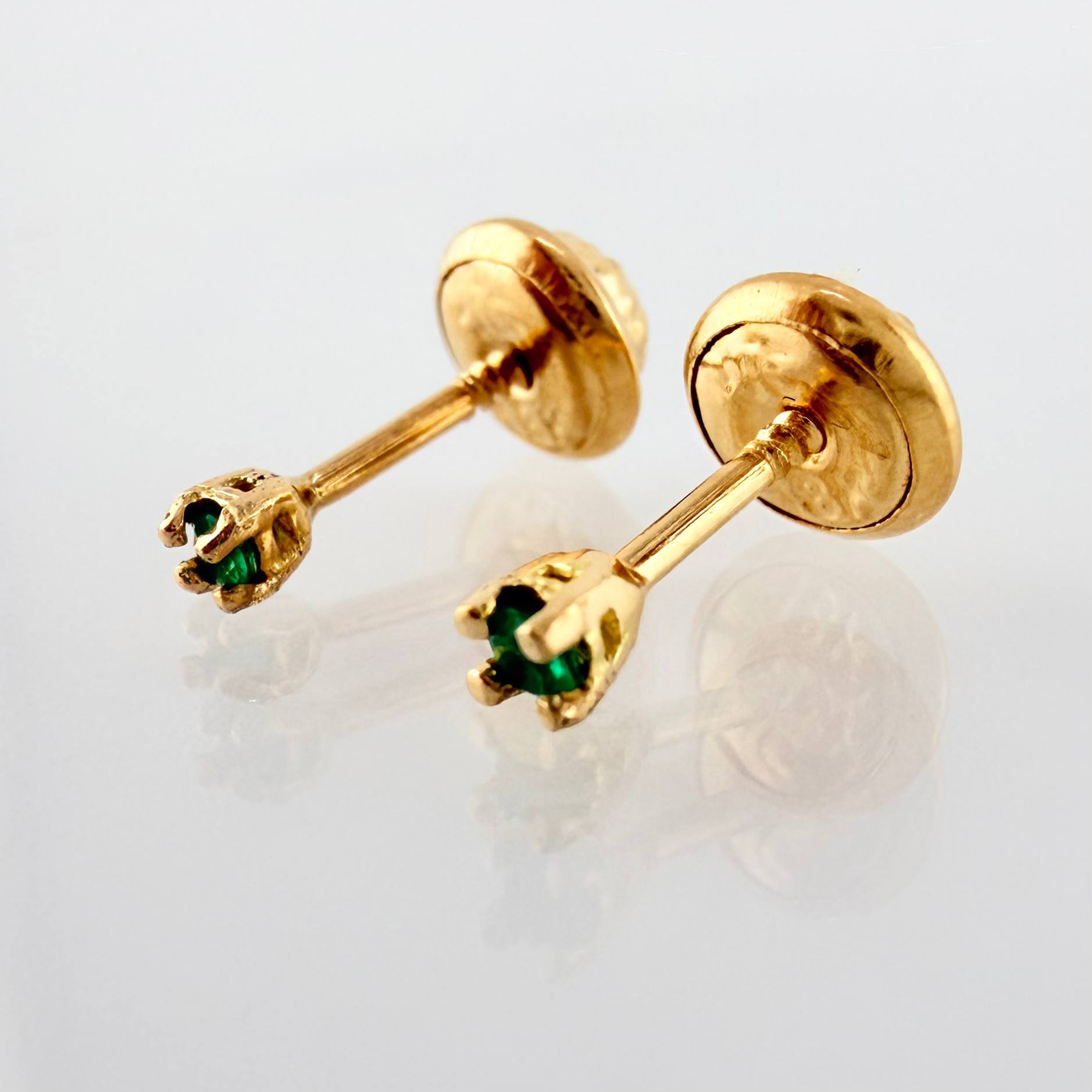 Topos Cuatro Garras Esmeraldas 4pts 0.55gr / 1.8mm Oro Amarillo 18K *