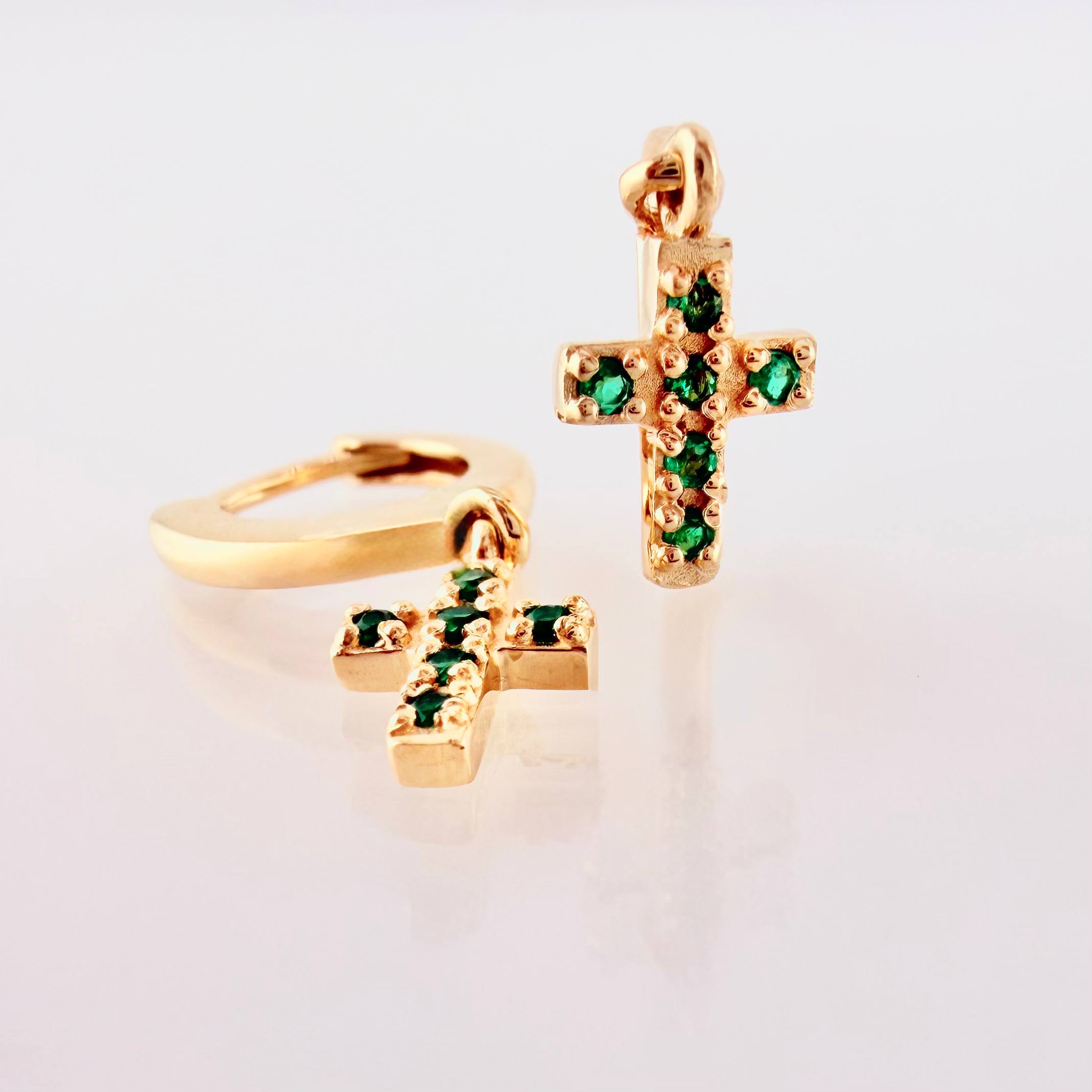 Candongas Cruz Colgante Esmeraldas 19pts 2.6gr / 2.1cm / Oro Amarillo 18K *