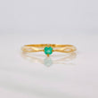 Anillo Solitario Esmeralda 8pts 1g / T7 Oro Amarillo 18K