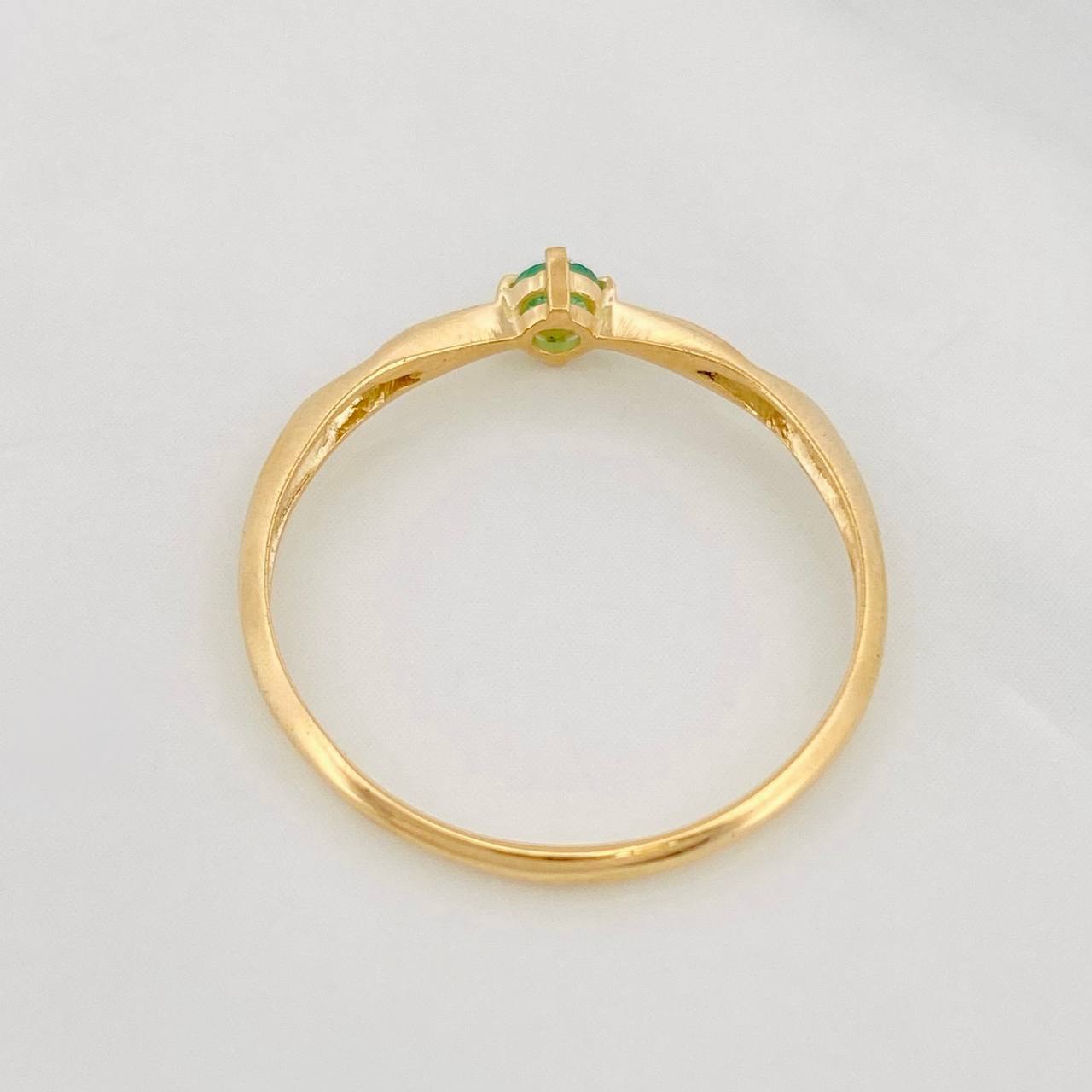 Anillo Solitario Esmeralda 8pts 1g / T7 Oro Amarillo 18K