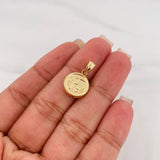 Dije Fe 0.9 g / 2.1 cm Oro Amarillo 18K