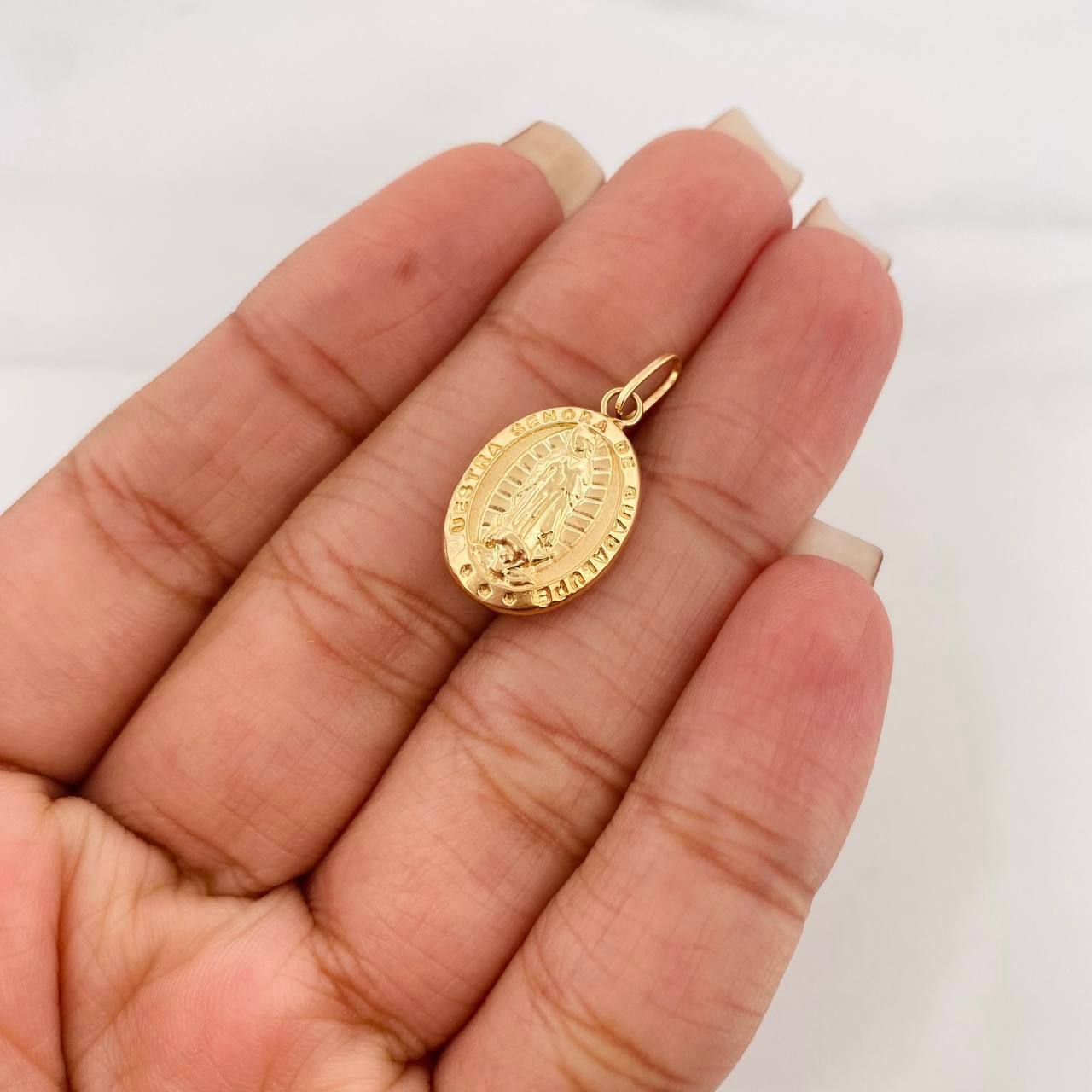 Dije Virgen De Guadalupe 1.1 g / 2.4 cm Oro Amarillo 18K