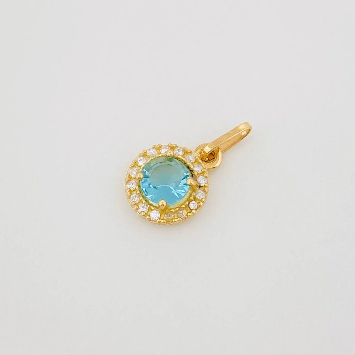 Dije Halo Circulo 1.6 g / 1.8 cm Oro Amarillo 18K