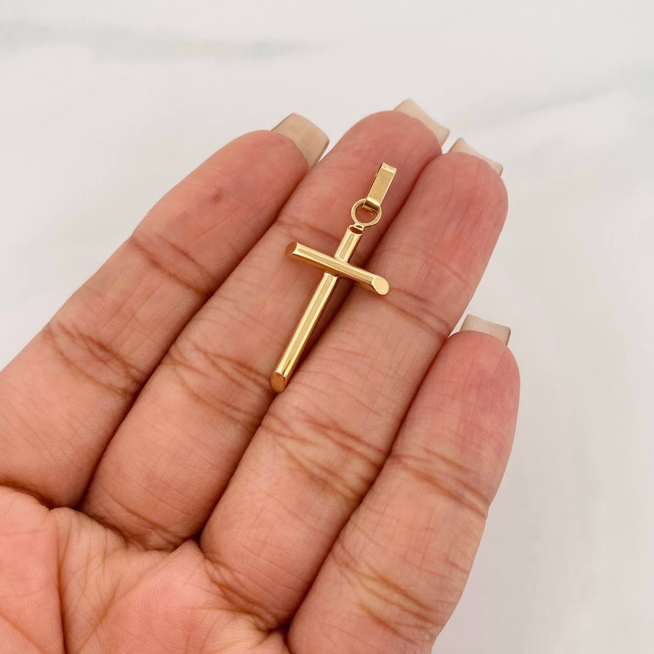 Dije Cruz Puntas Planas 0.8 g / 3.3 cm Oro Amarillo 18K