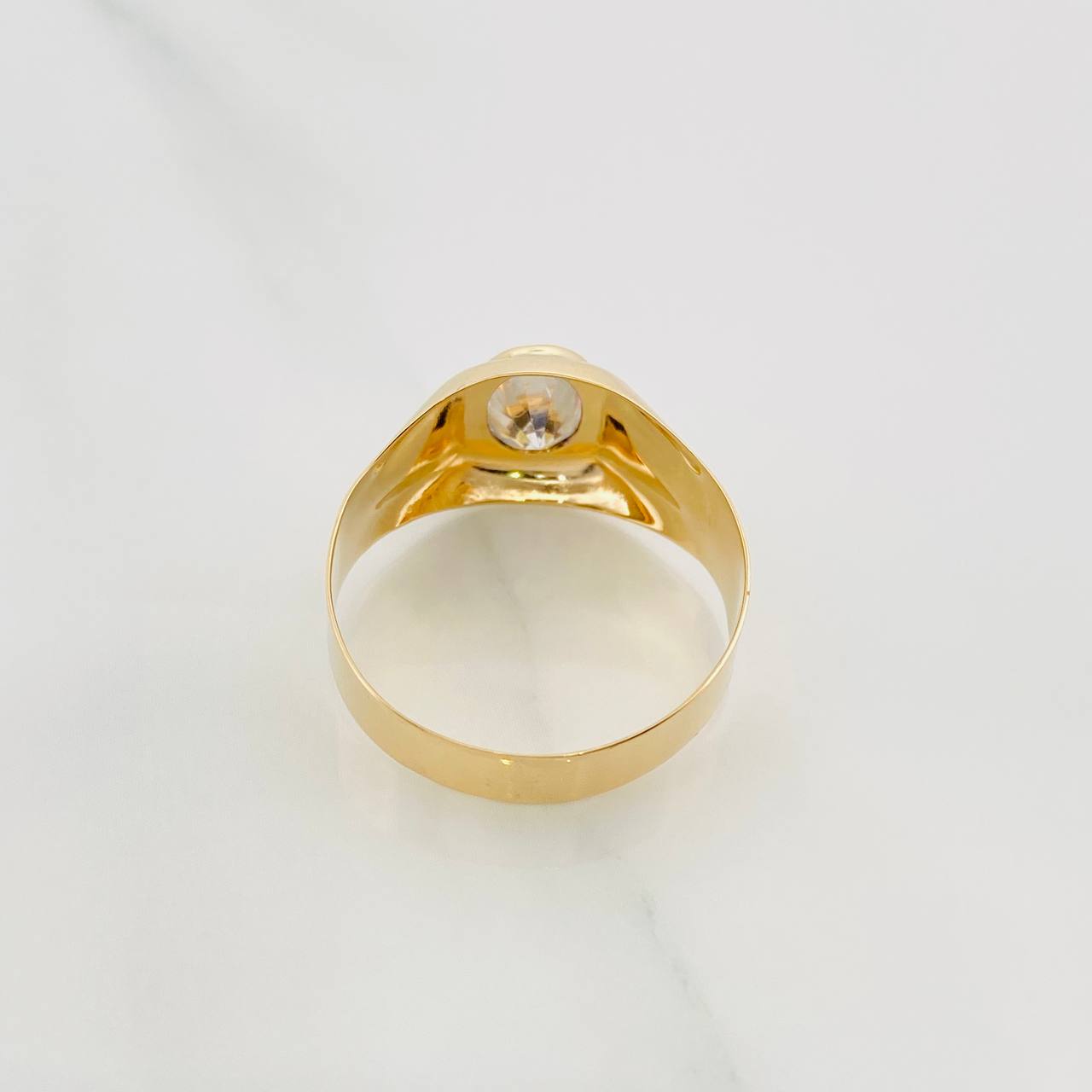 Anillo Sello Ovalado 3.4 g / T11 Oro Amarillo 18K