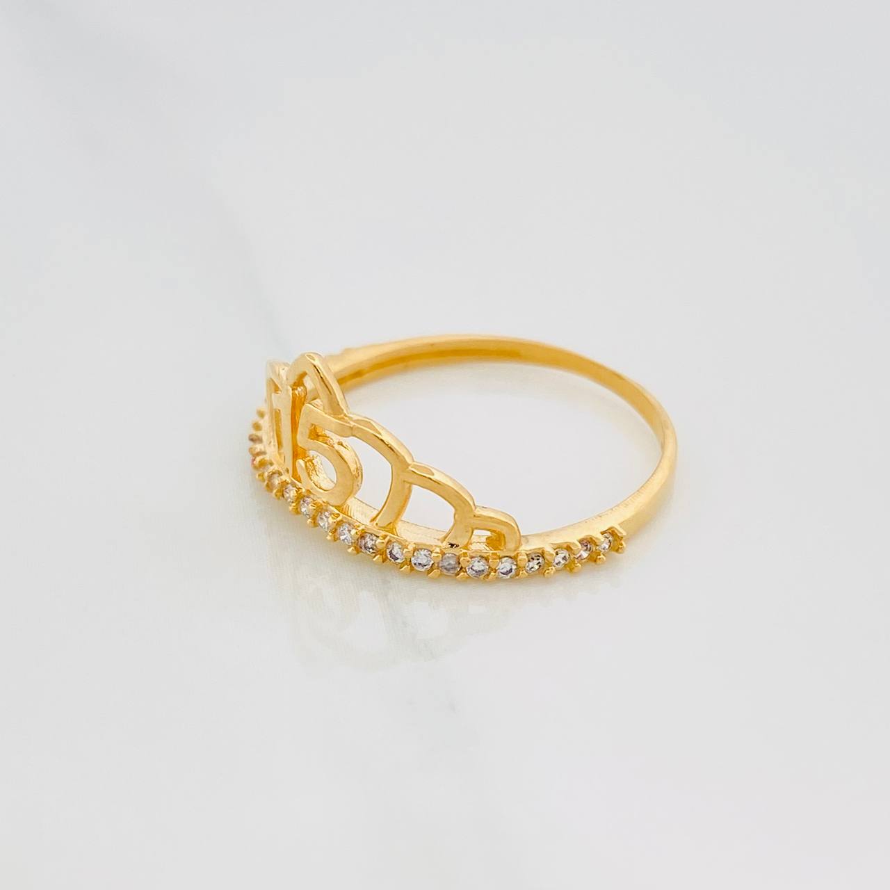 Anillo Corona 15´S 1.85 g / T7 Oro Amarillo 18K