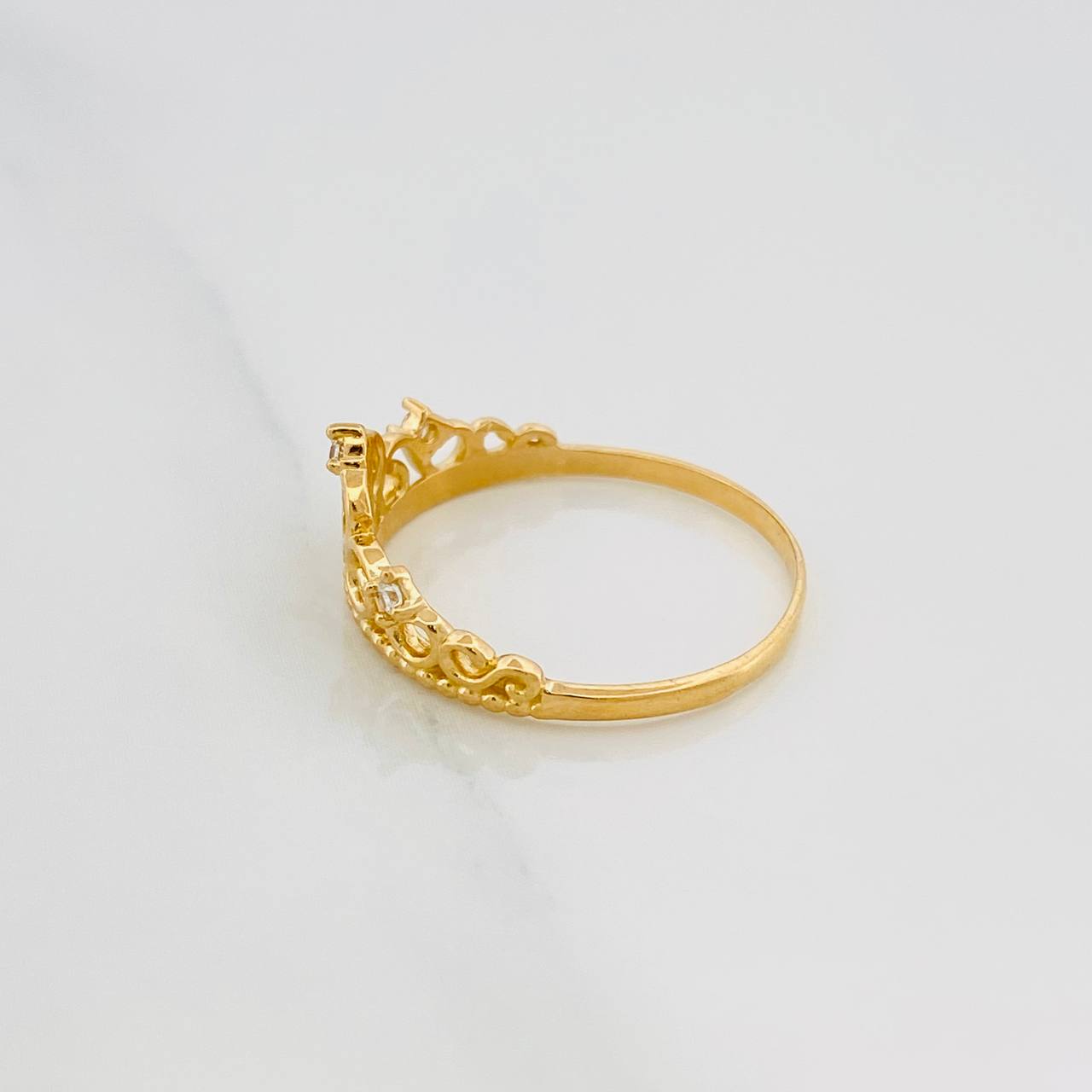 Anillo Corona 15´S 1.65 g / T6 1/4 Oro Amarillo 18K