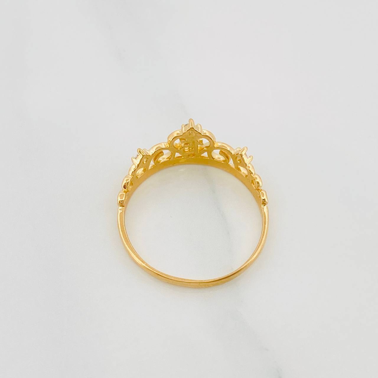 Anillo Corona 15´S 1.65 g / T6 1/4 Oro Amarillo 18K
