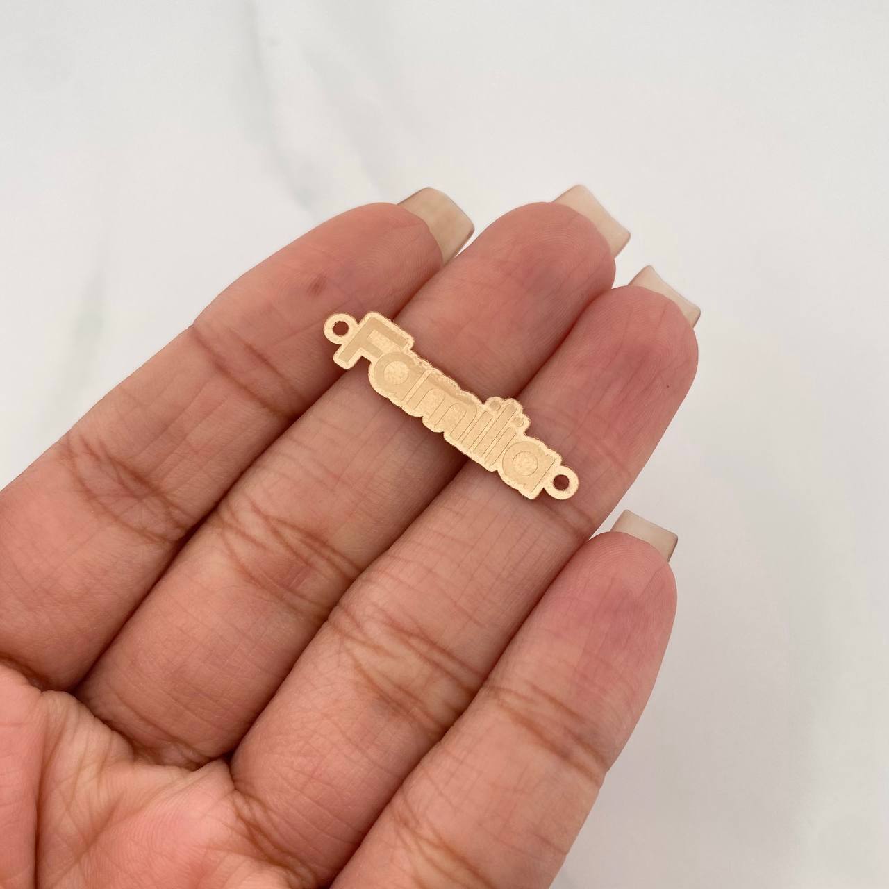Herraje Placa Familia 0.7 g / 3 cm Oro Amarillo 18K