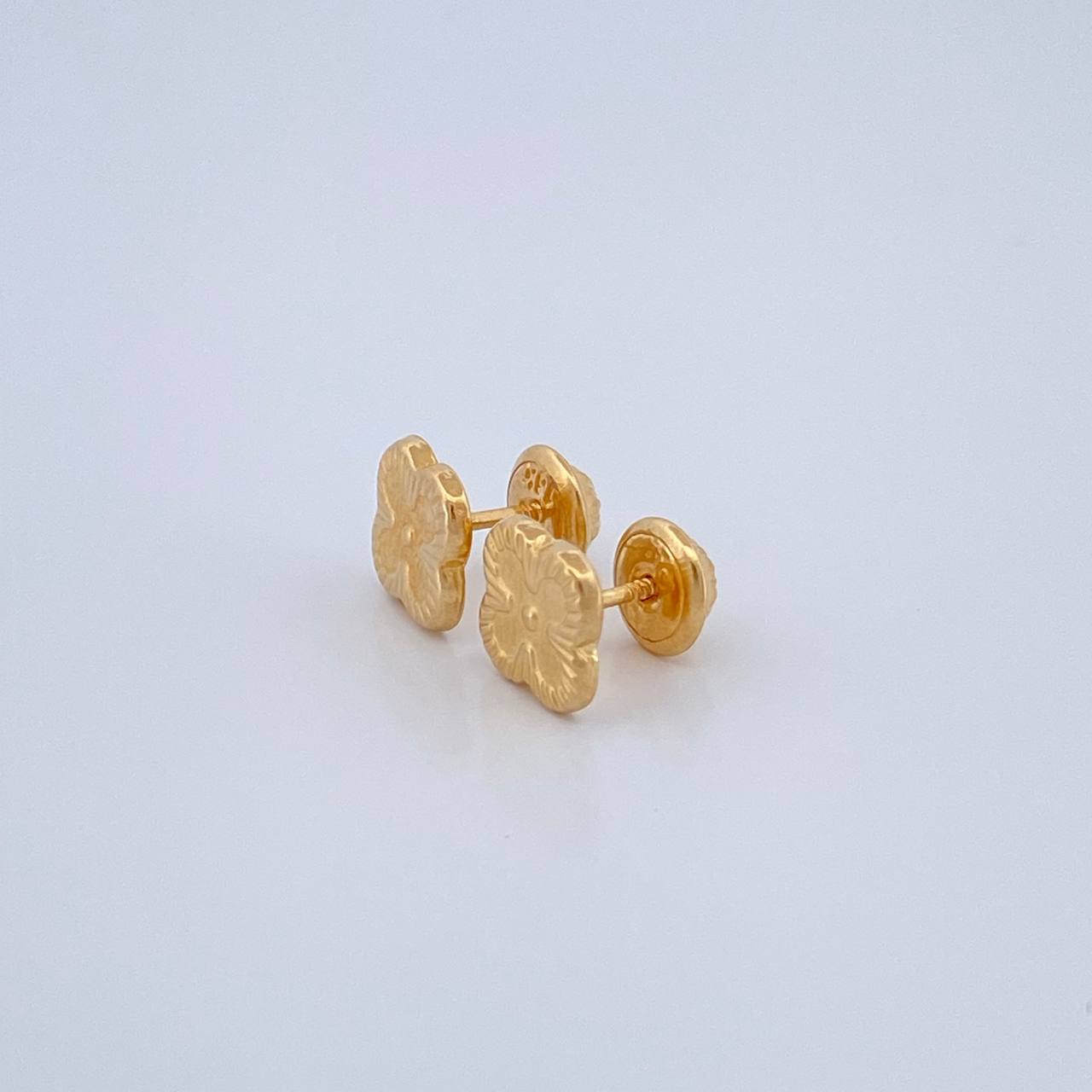 Topos Trebol 0.6gr / Oro Amarillo 18K %