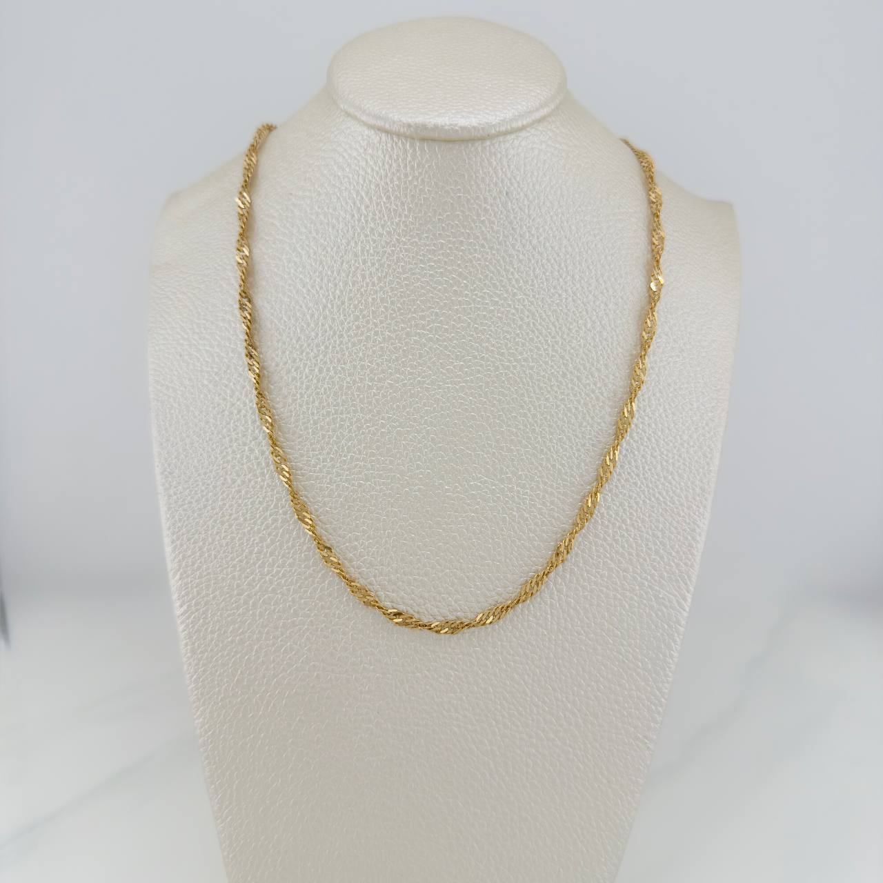 Cadena Singapur 9.85 g / 61 cm / 2.3 mm Oro Amarillo 18K