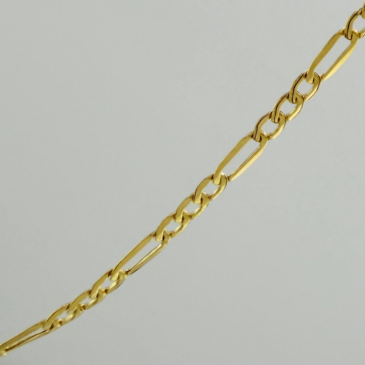 Cadena Figaro 2.6 g / 49.9 cm / 2.57 mm Oro Amarillo 18K