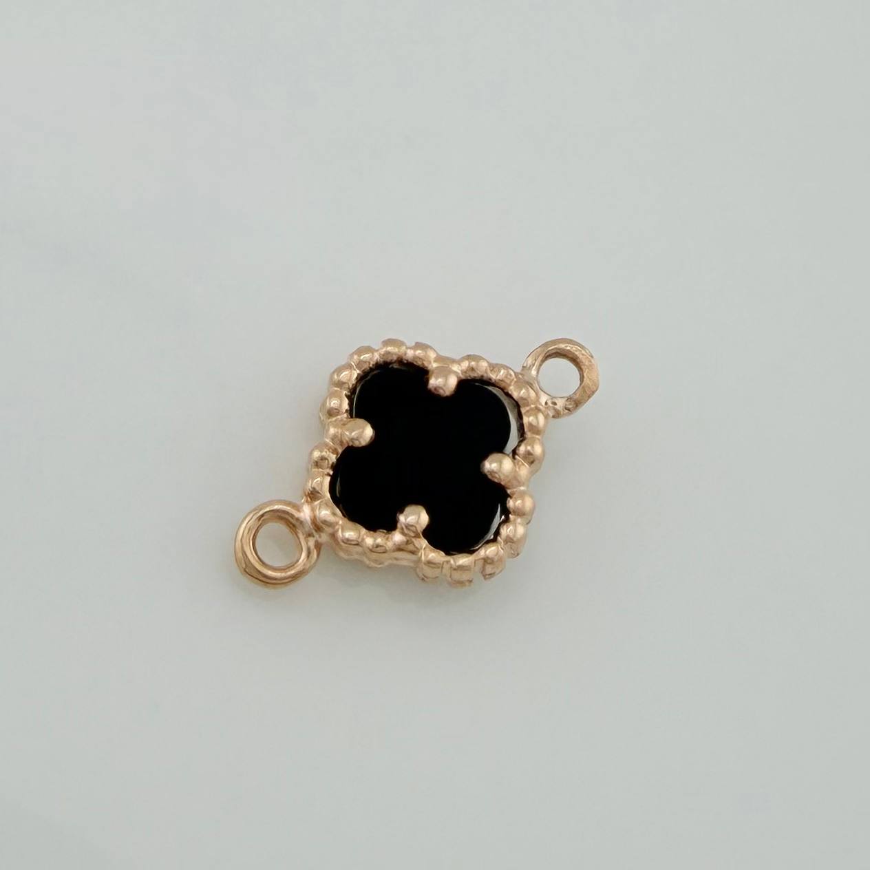 Herraje Trebol Onix Negro 0.75 g / 1.3 cm Oro Rosa 18K