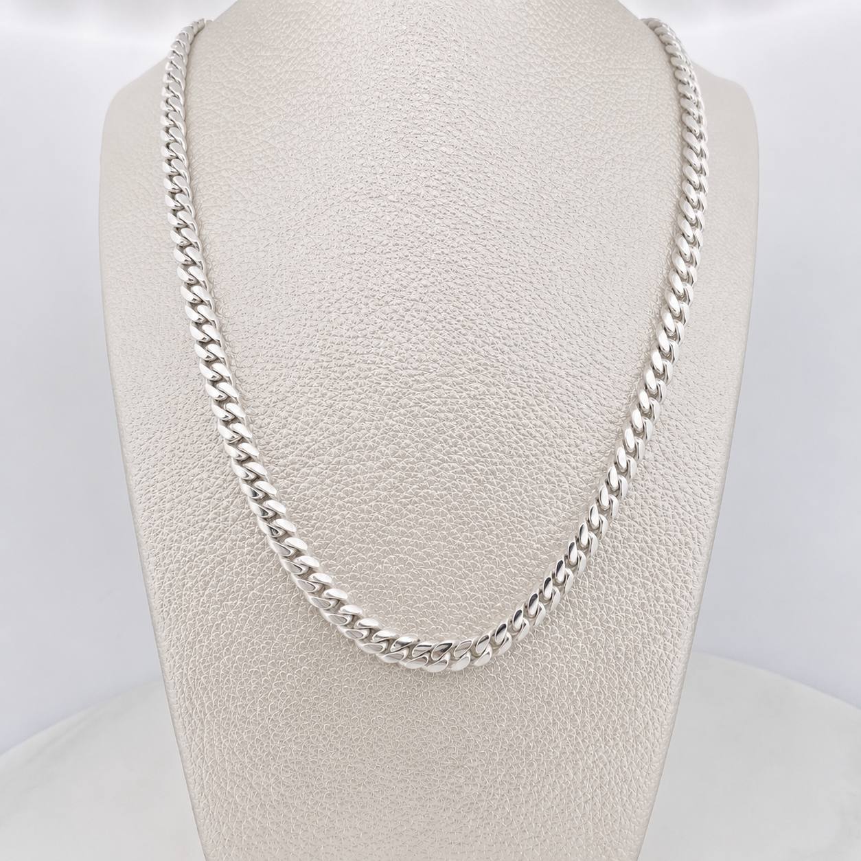 Cadena Cubana 47.9 g / 62 cm / 5.62 mm Plata 925