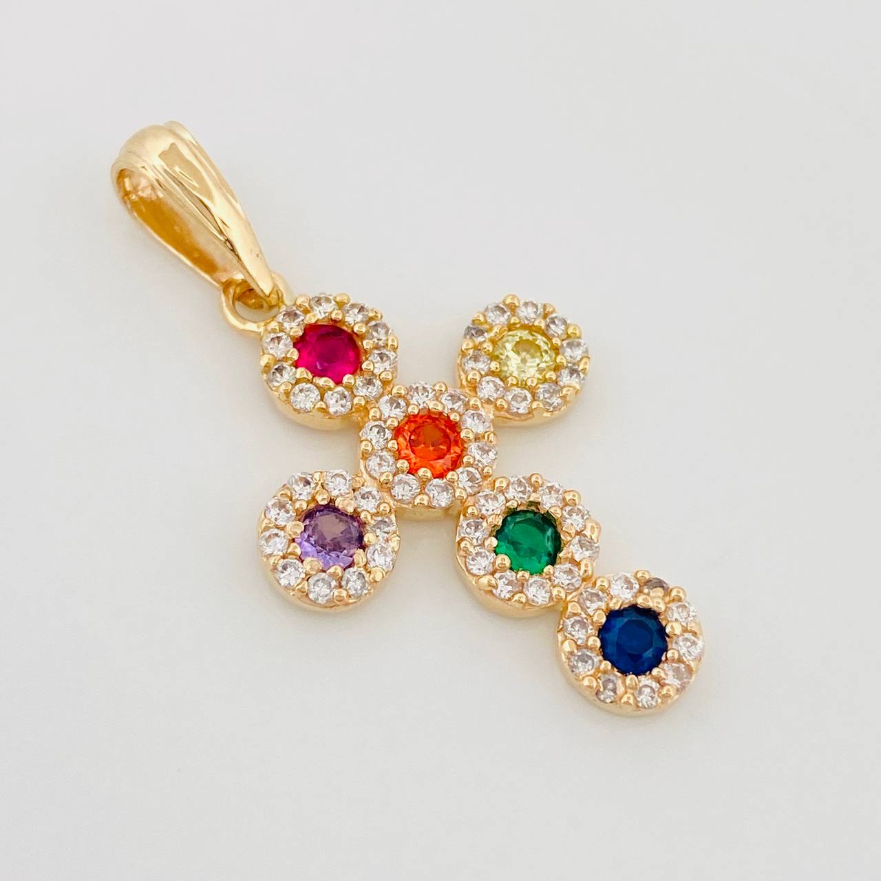 Dije Cruz Tupida 2.7 g / 3.05 cm Oro Amarillo 18K