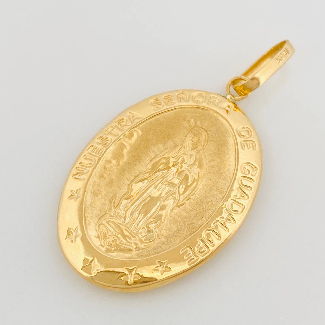 Dije Virgen De Guadalupe 3.2 g / 4.3 cm Oro Amarillo 18K