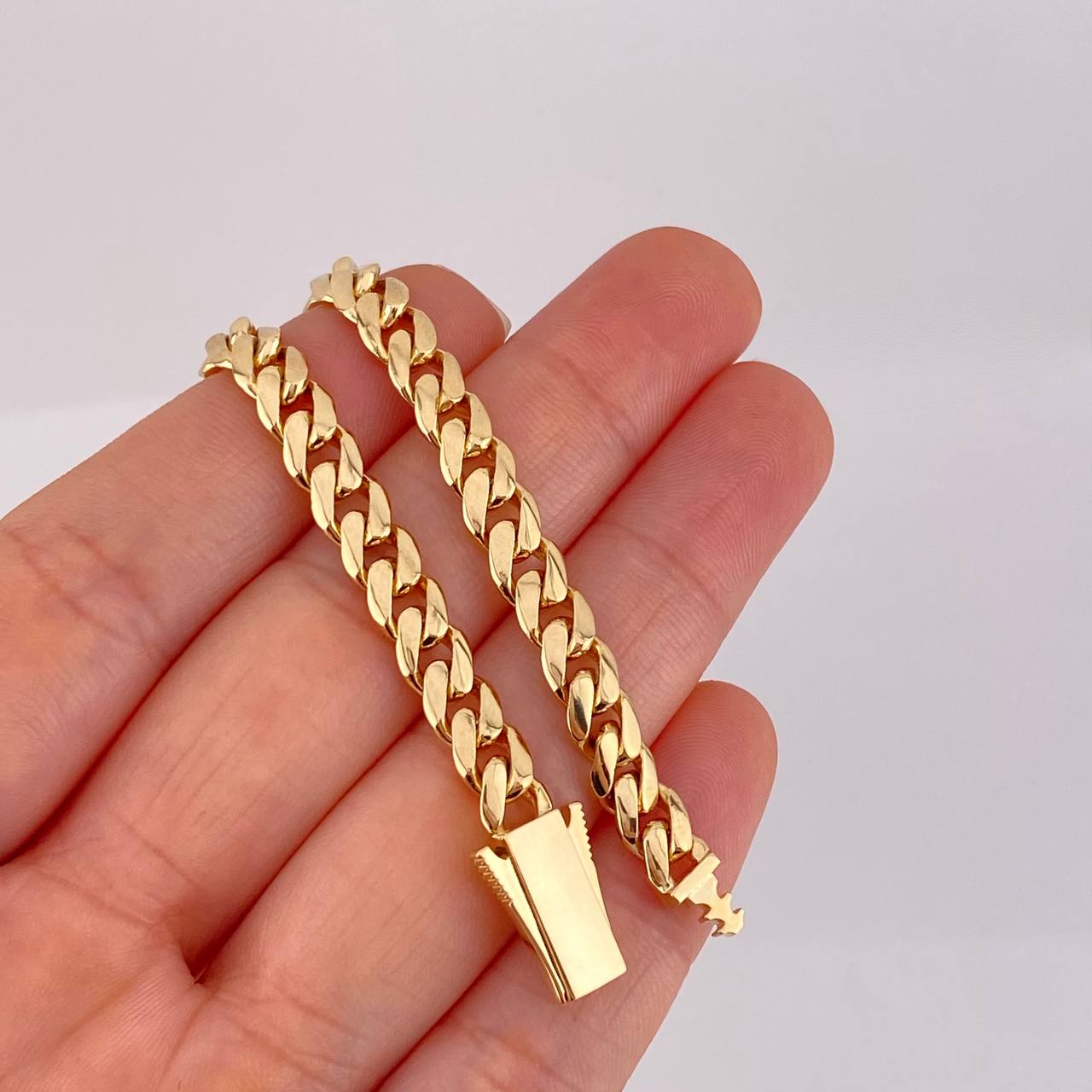 Cadena Cubana 57.3g / 50cm / 6.2mm Oro Amarillo 18K