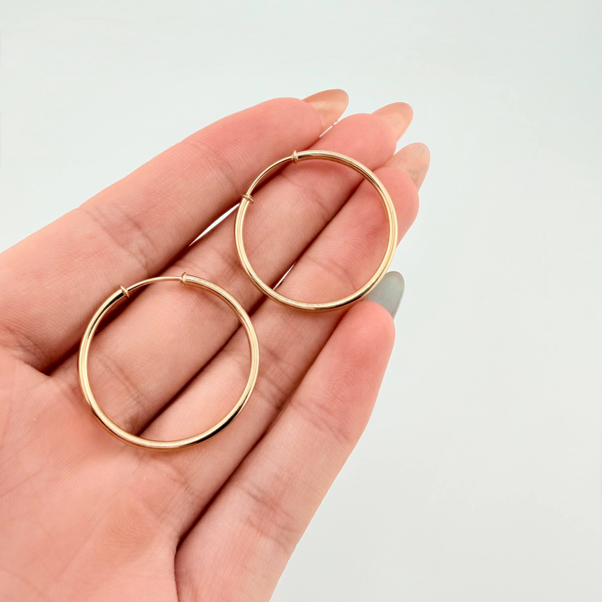 Candongas Aro Liso 2.35gr / 2.7cm / Oro Amarillo 18K