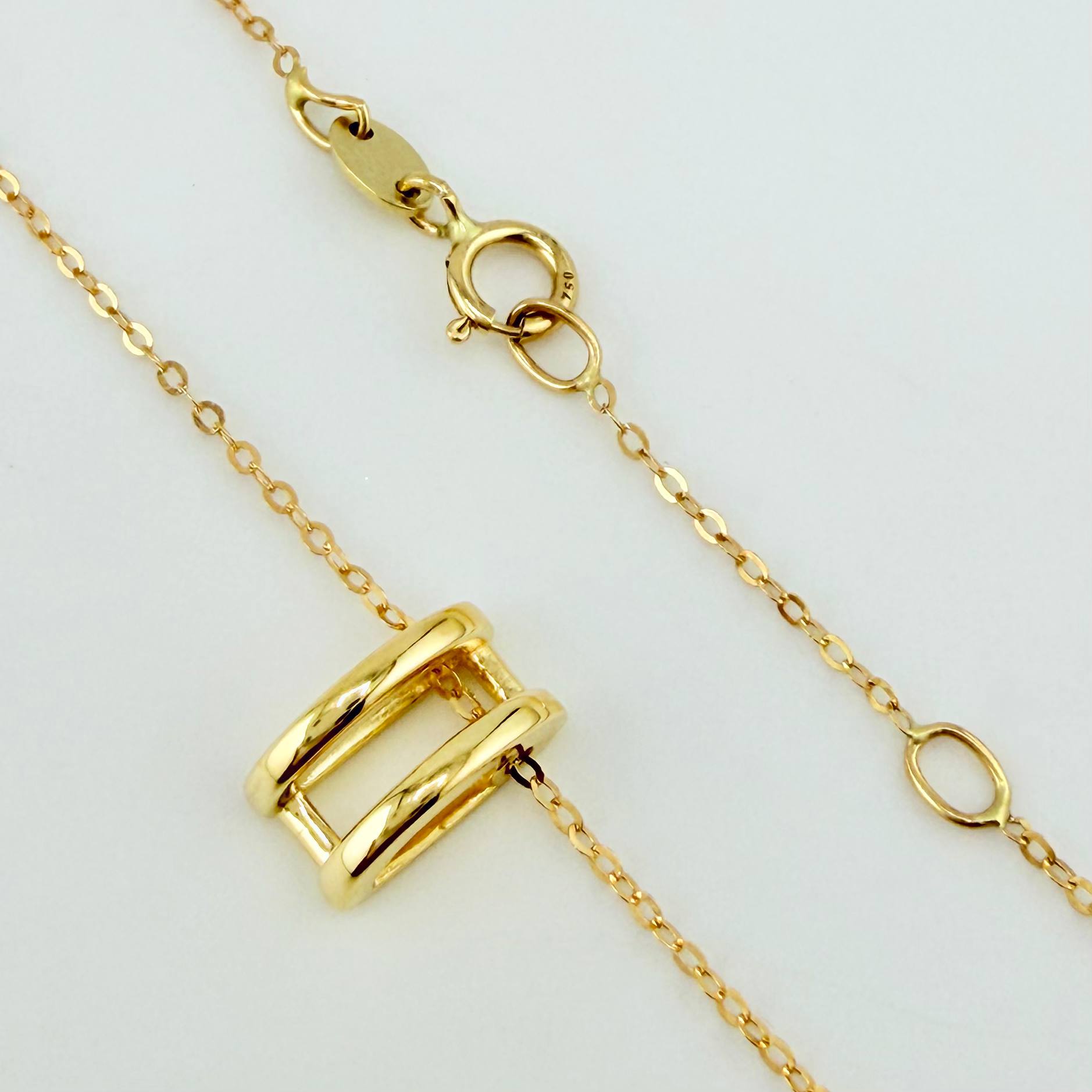 Cadena Aro Seguido Esencia Dorada 1.85gr / 40cm-45cm / 0.6mm Oro Amarillo +4 18K *