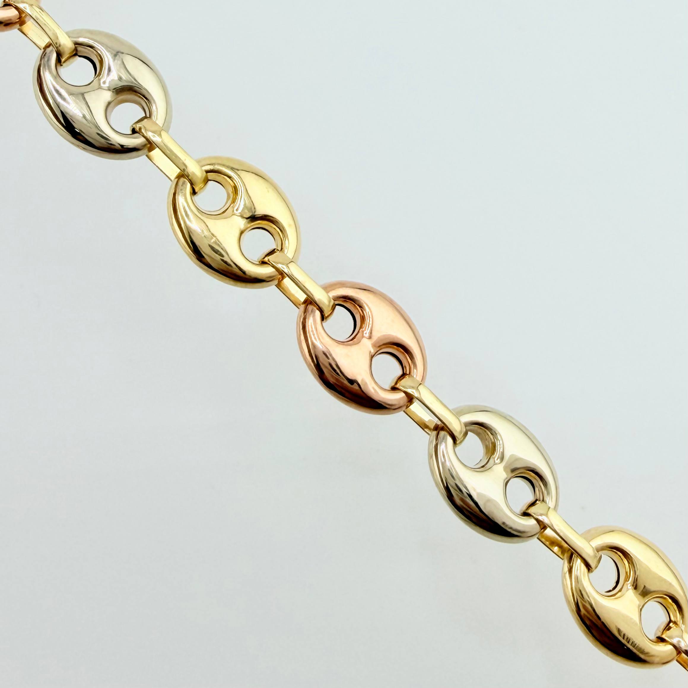 Cadena GC 21.9gr / 67.5cm / 8mm Tres Oros 18K ©