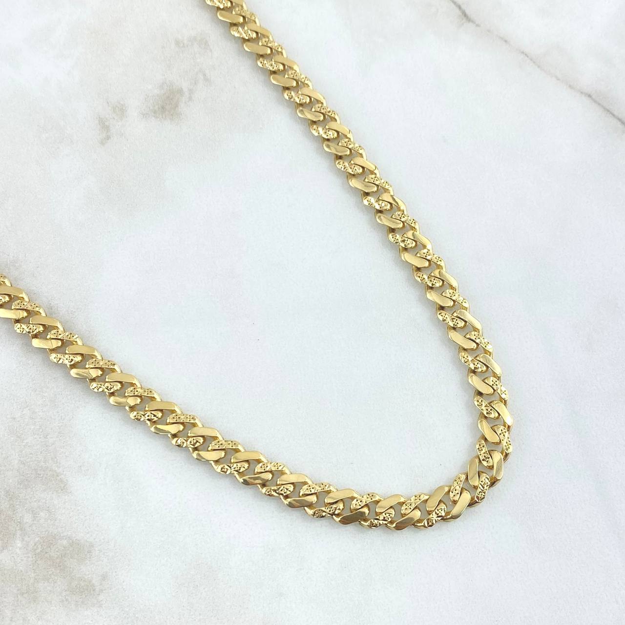 Cadena Cubana Infinita 24.25gr / 60cm / 6.2mm Diamantado Parcial Oro Amarillo +2 18K ©