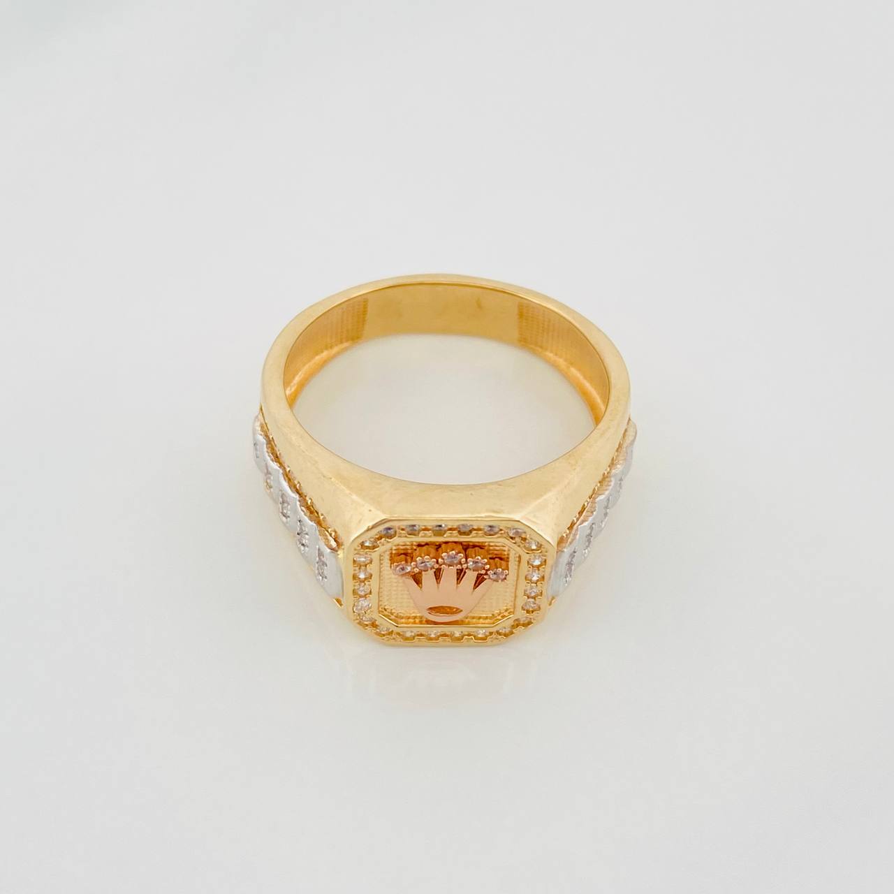 Anillo Sello Corona 7.75 g / T10 1/2 Tres Oros 18K