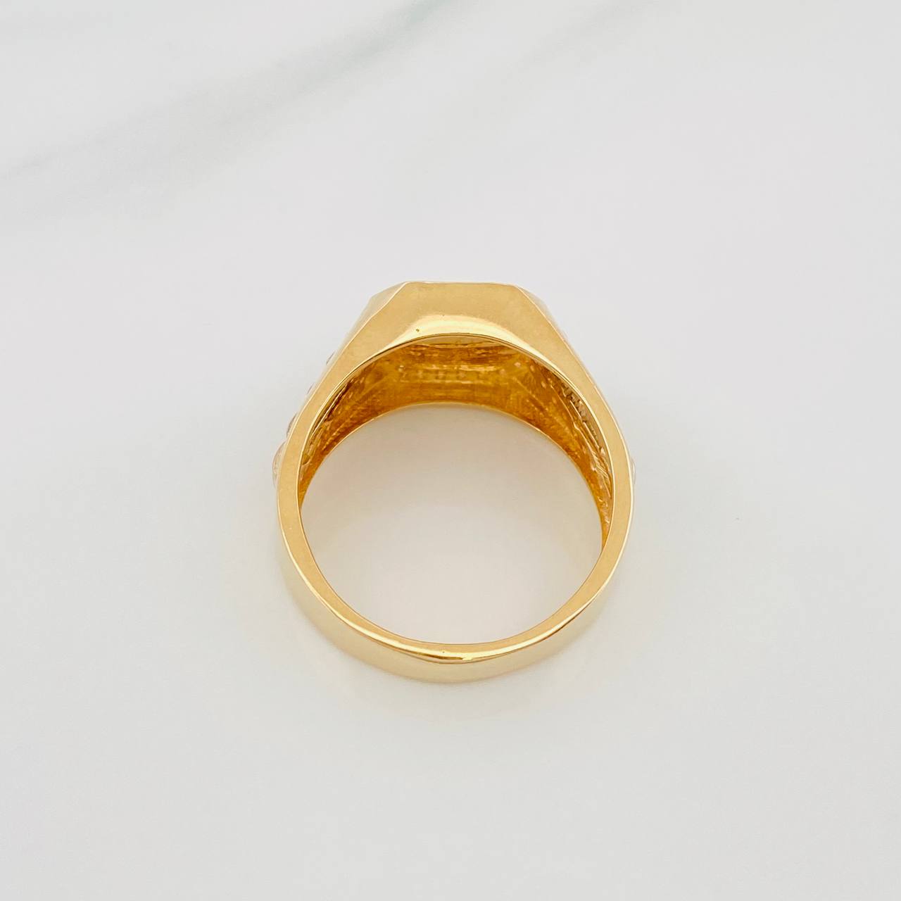 Anillo Sello Corona 7.75 g / T10 1/2 Tres Oros 18K
