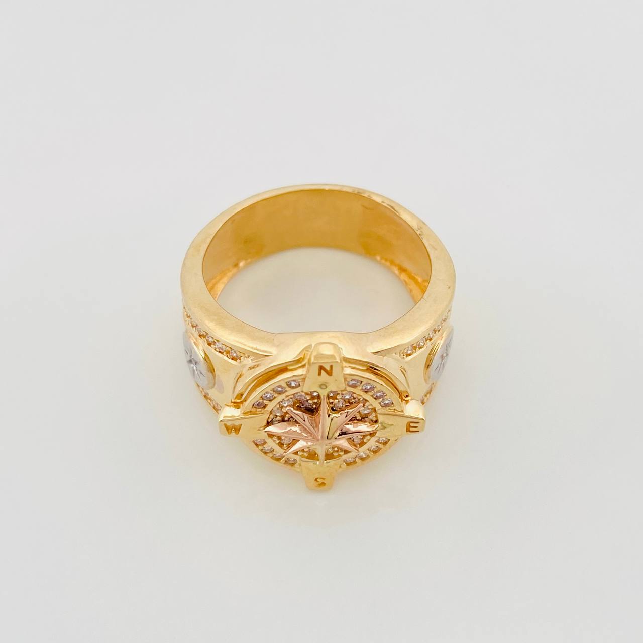 Anillo Brújula Estrella Cardinal 11.2 g / T8 3/4 Tres Oros 18K