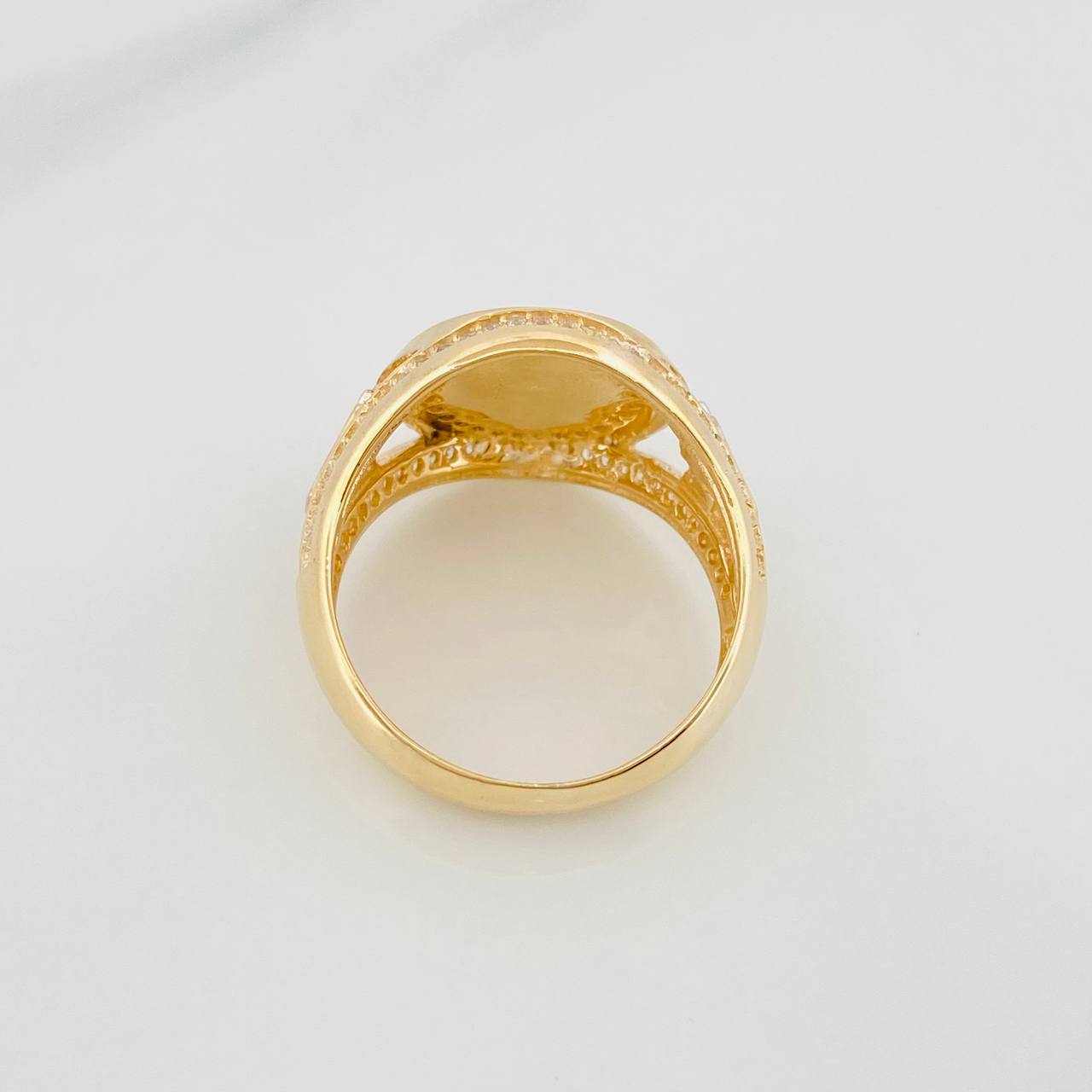 Anillo Sello Corona 8.7 g / T10 Dos Oros Amarillo Blanco 18K