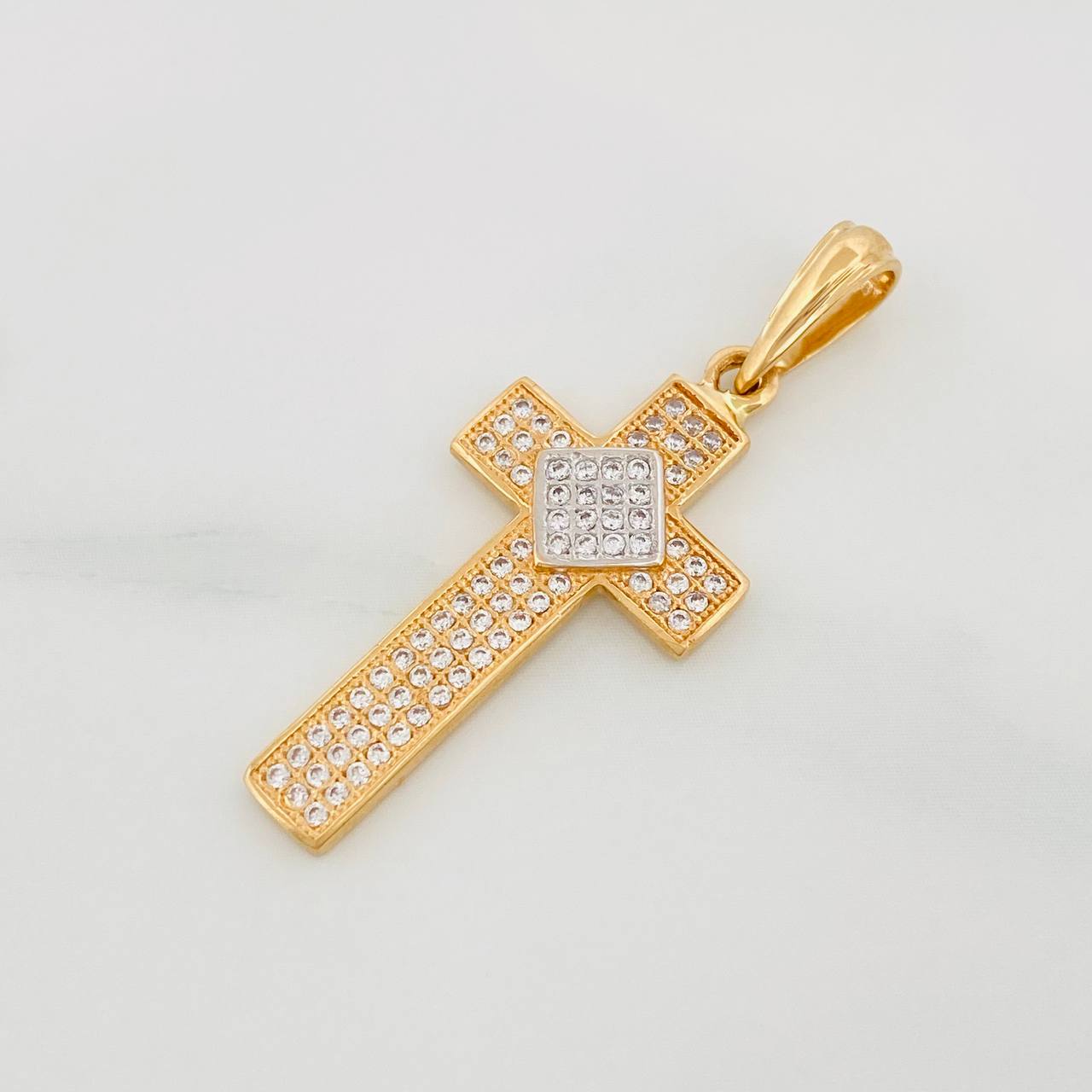 Dije Cruz 3.05 g / 3.05 cm Dos Oros Amarillo Blanco 18K