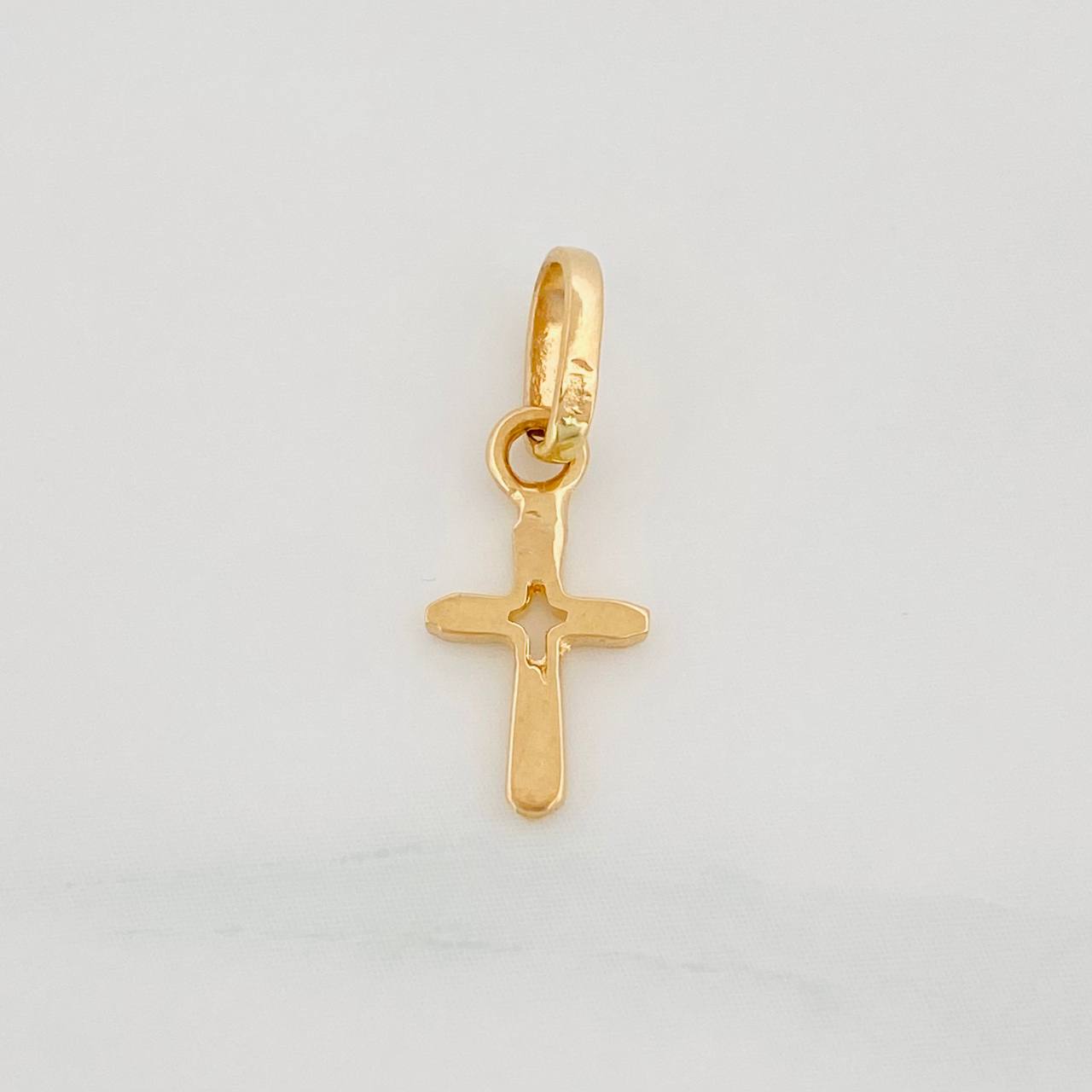 Dije Cruz Cristo 0.45 g / 1.05 cm Oro Amarillo 18K